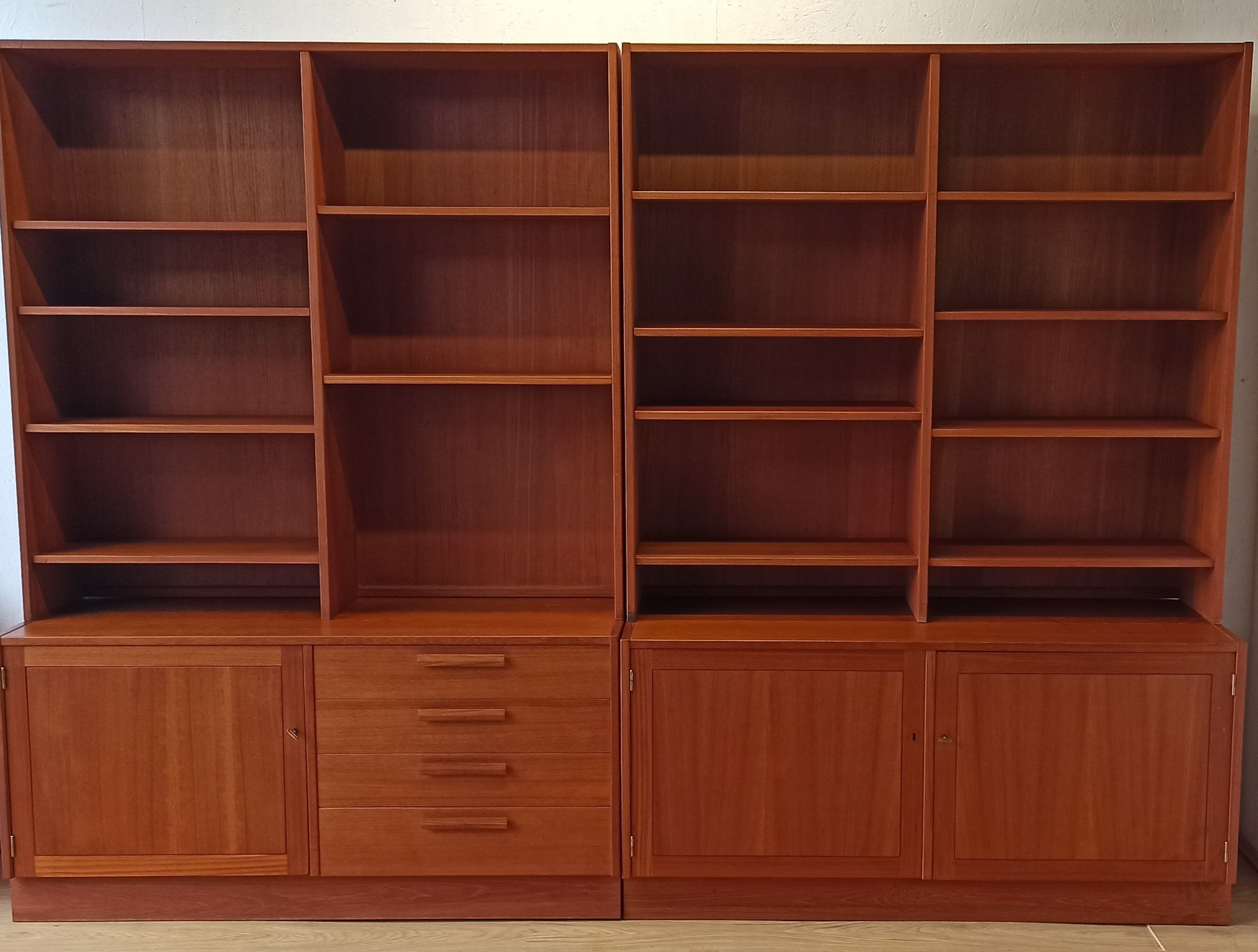 Bookcase by Nils Jonsson for Troeds, 1960