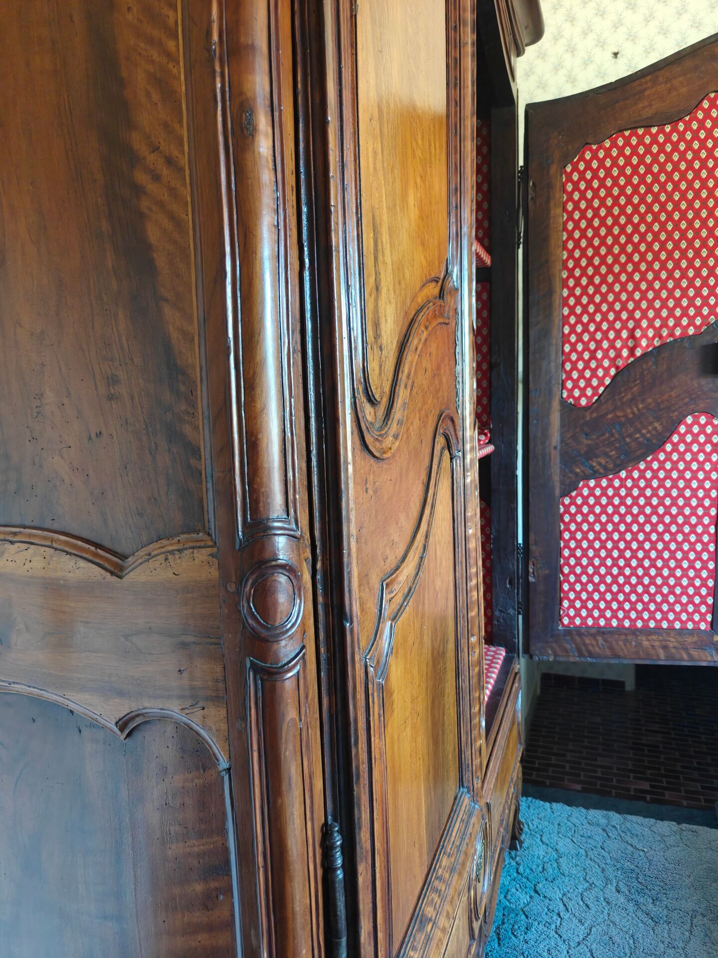 Provencal wardrobe from the Regency period