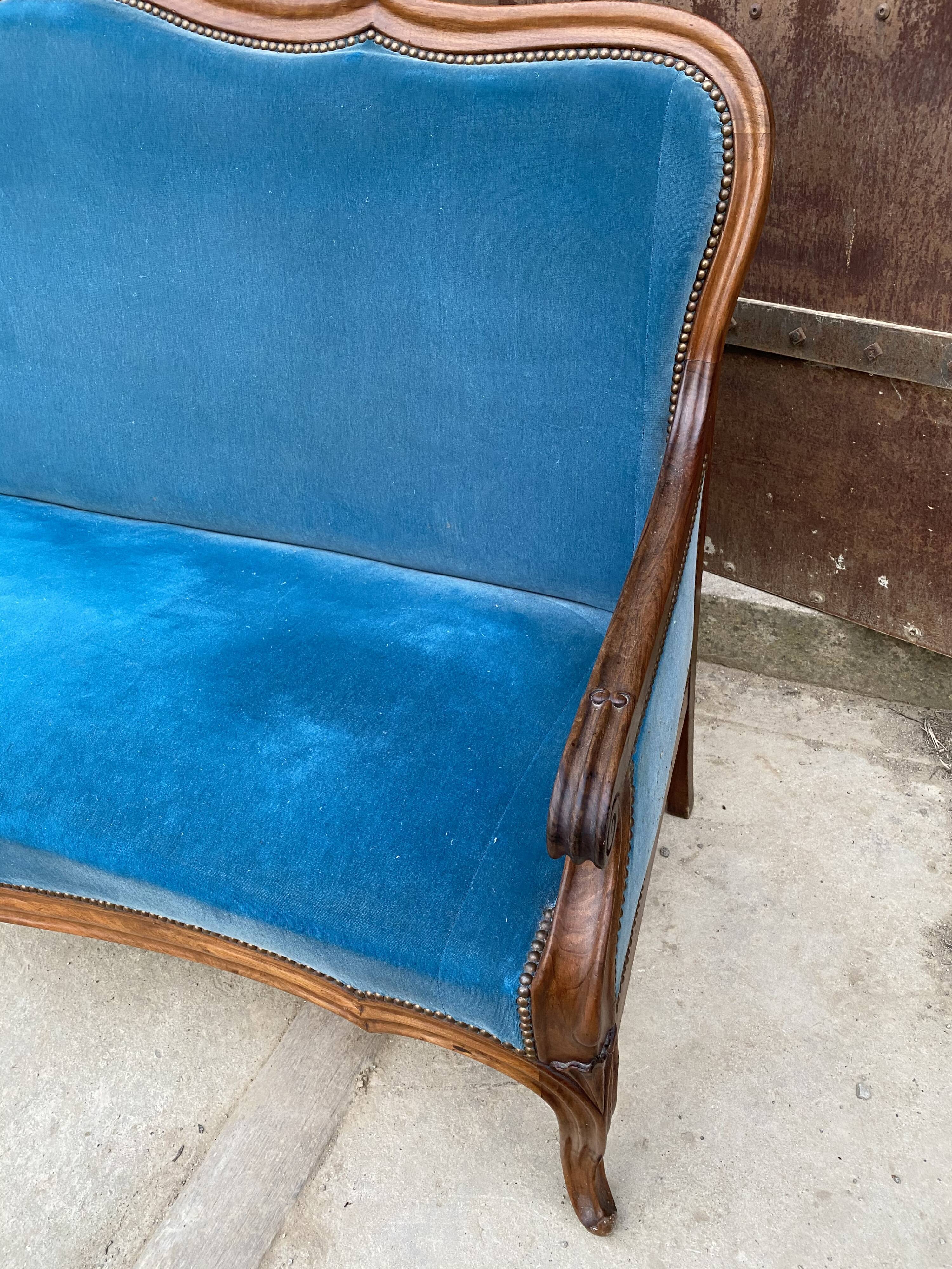 Louis XV blue bench 1900