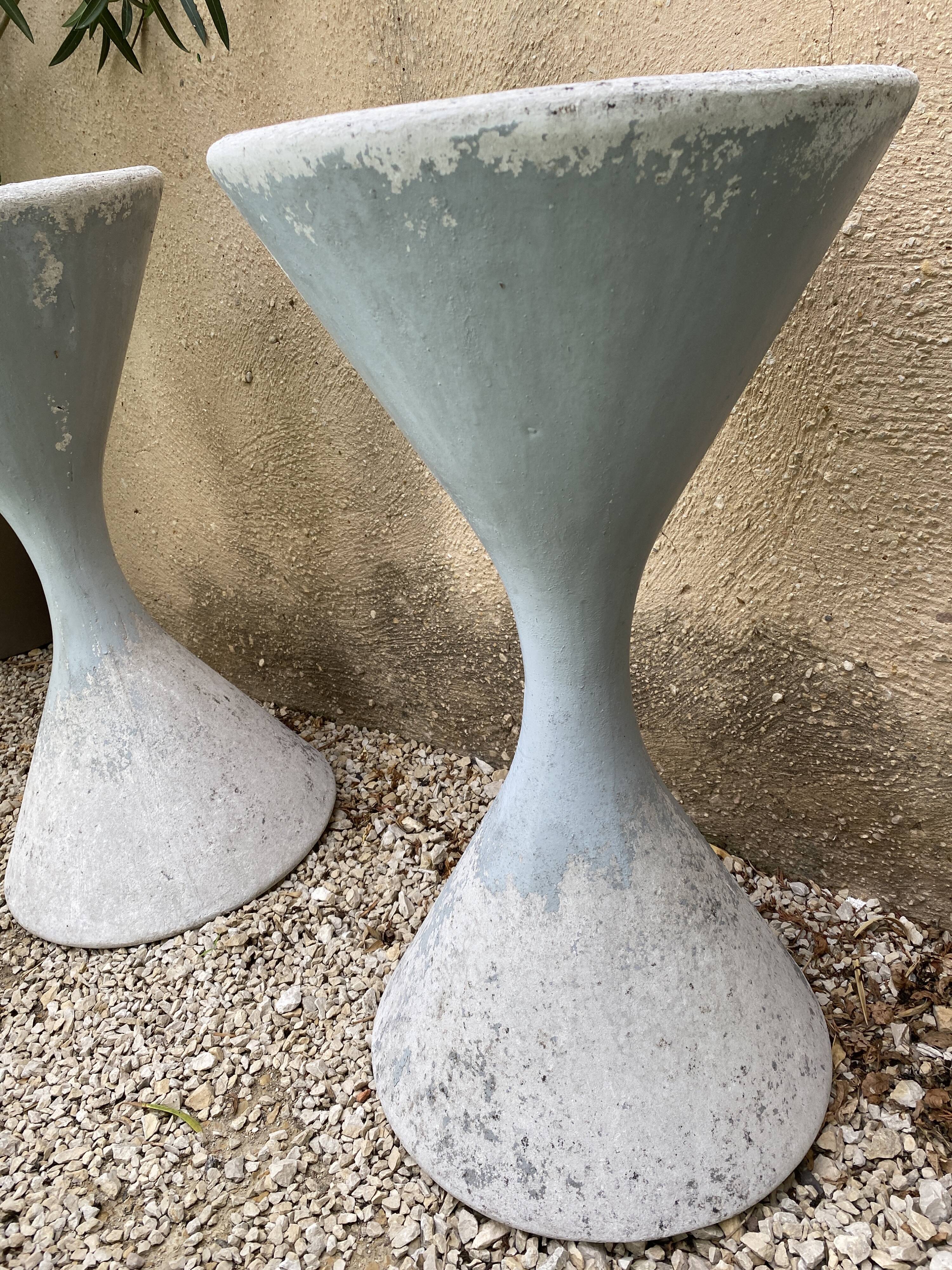 Pair of planters design Anton Bee & Willy Guhl model Diablo 1950