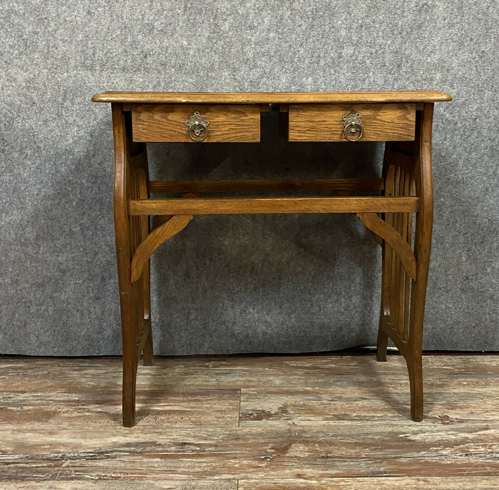 Office Nancéien Art Nouveau era in blond oak around 1900