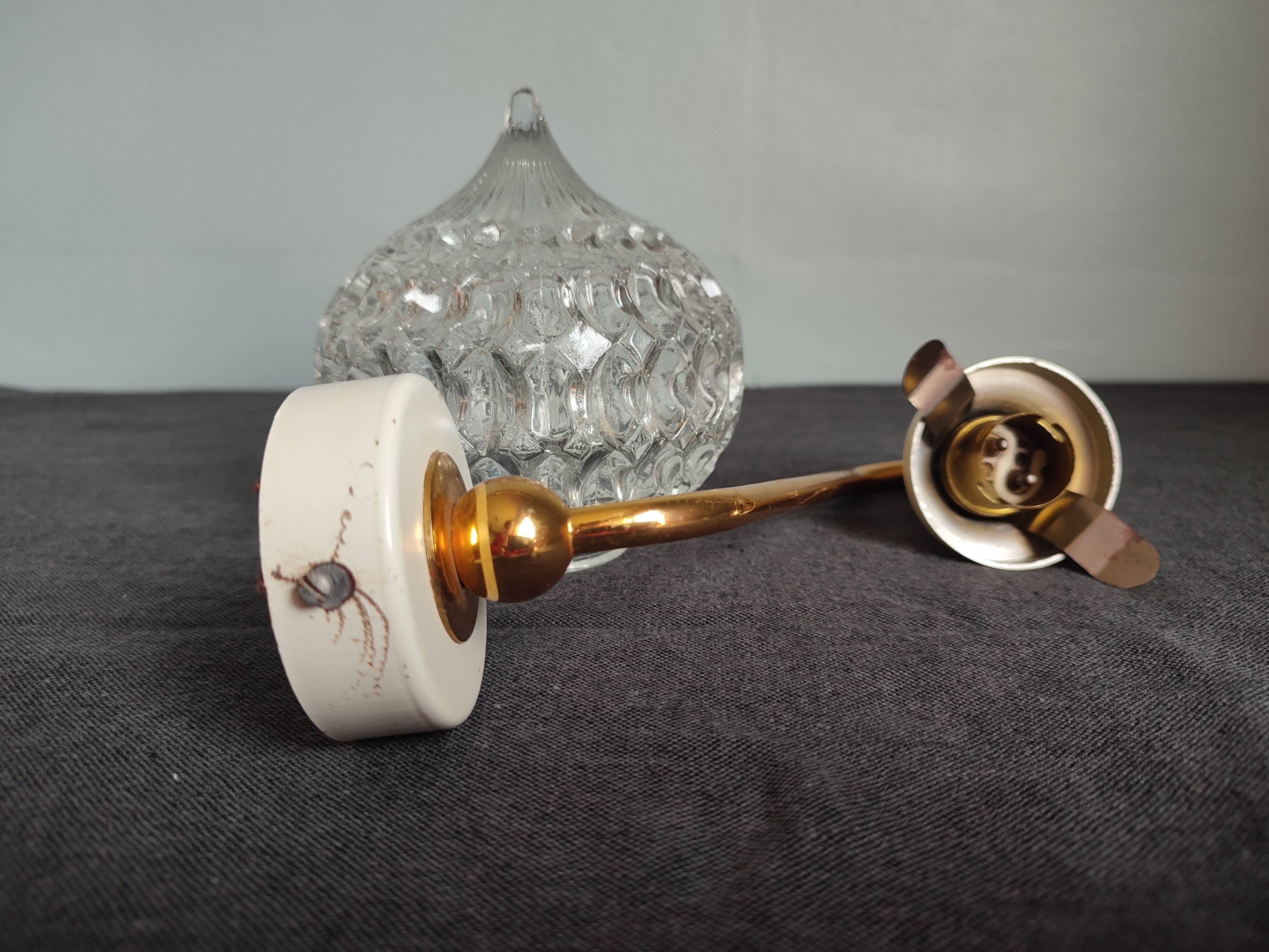 Small wall lamp in brass and vintage glass