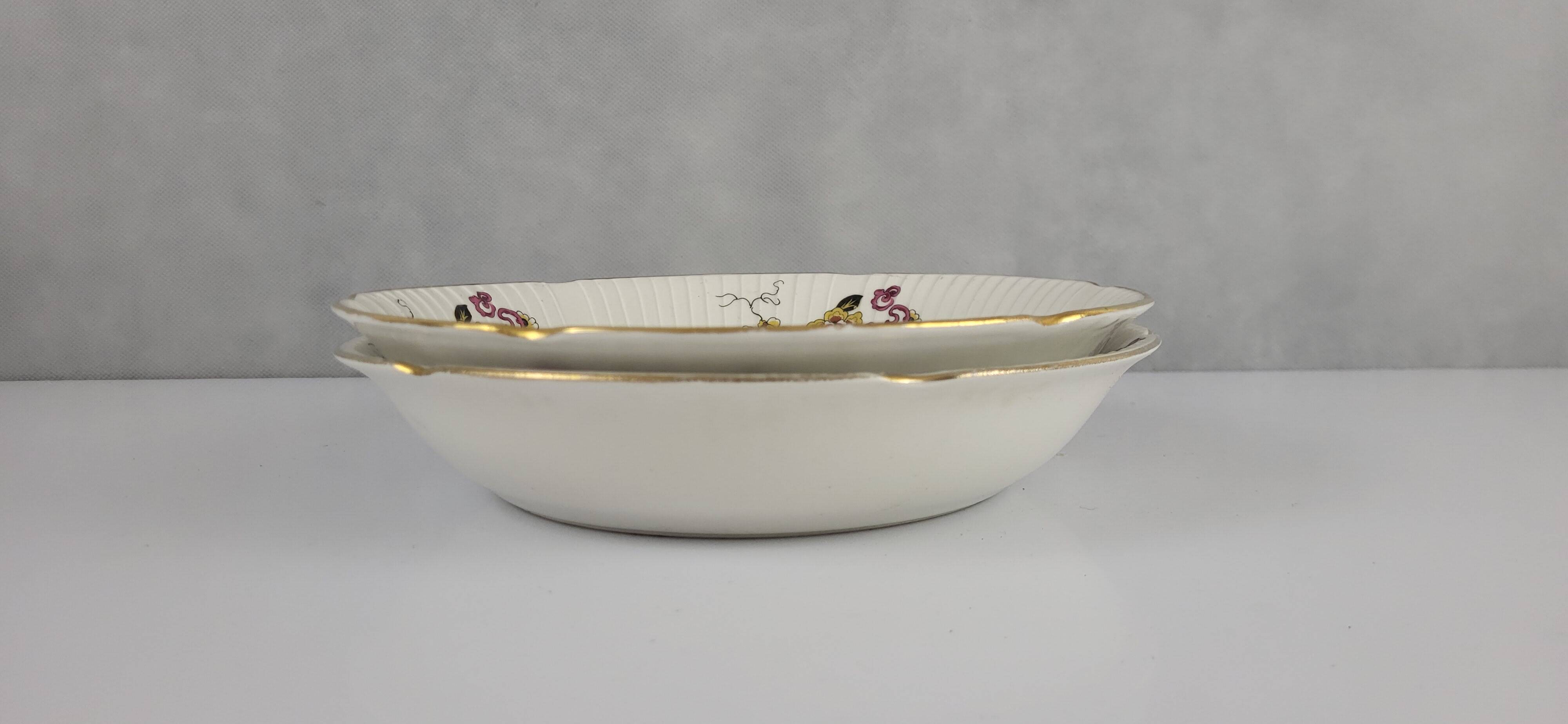 2 porcelain deep dishes