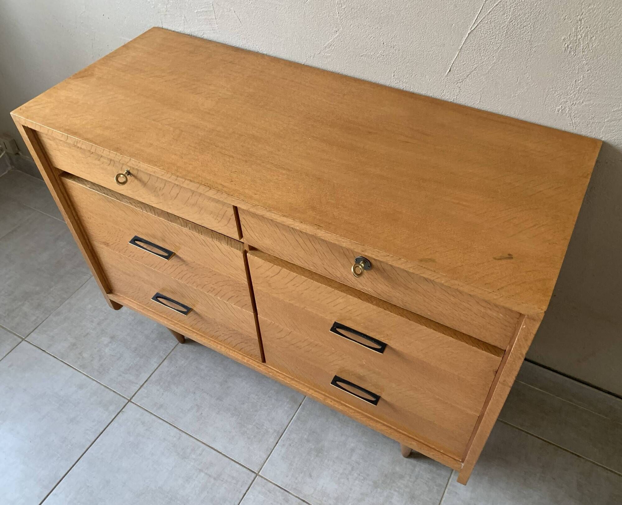 Large vintage 6-drawer chest of drawers from the 50s in oak.