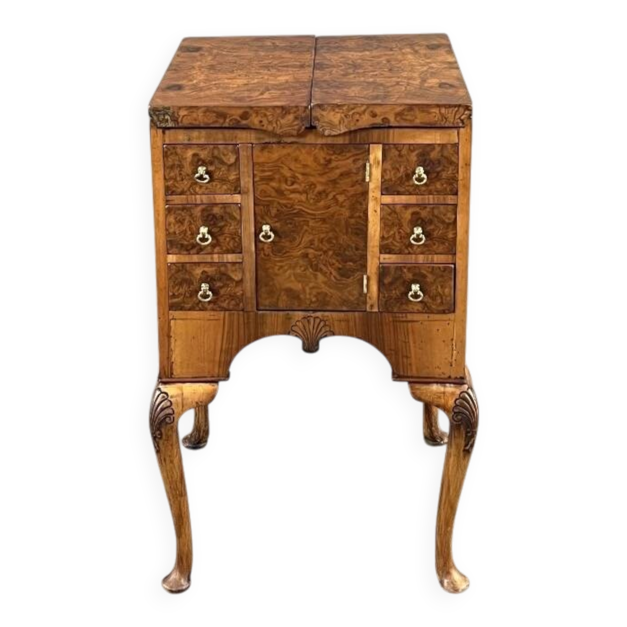Bureau de style Queen Anne en placage de loupe de noyer, XXe siècle