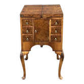 Queen Anne style desk in walnut burl veneer, 20th century