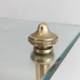 Porte-revues de style néoclassique en laiton et tablette de verre de la Maison Jansen