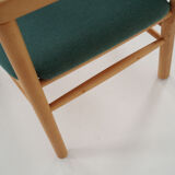 Armchair design J147 by Erik Ole Jørgensen of Tarm Stole & Møbelfabrik.