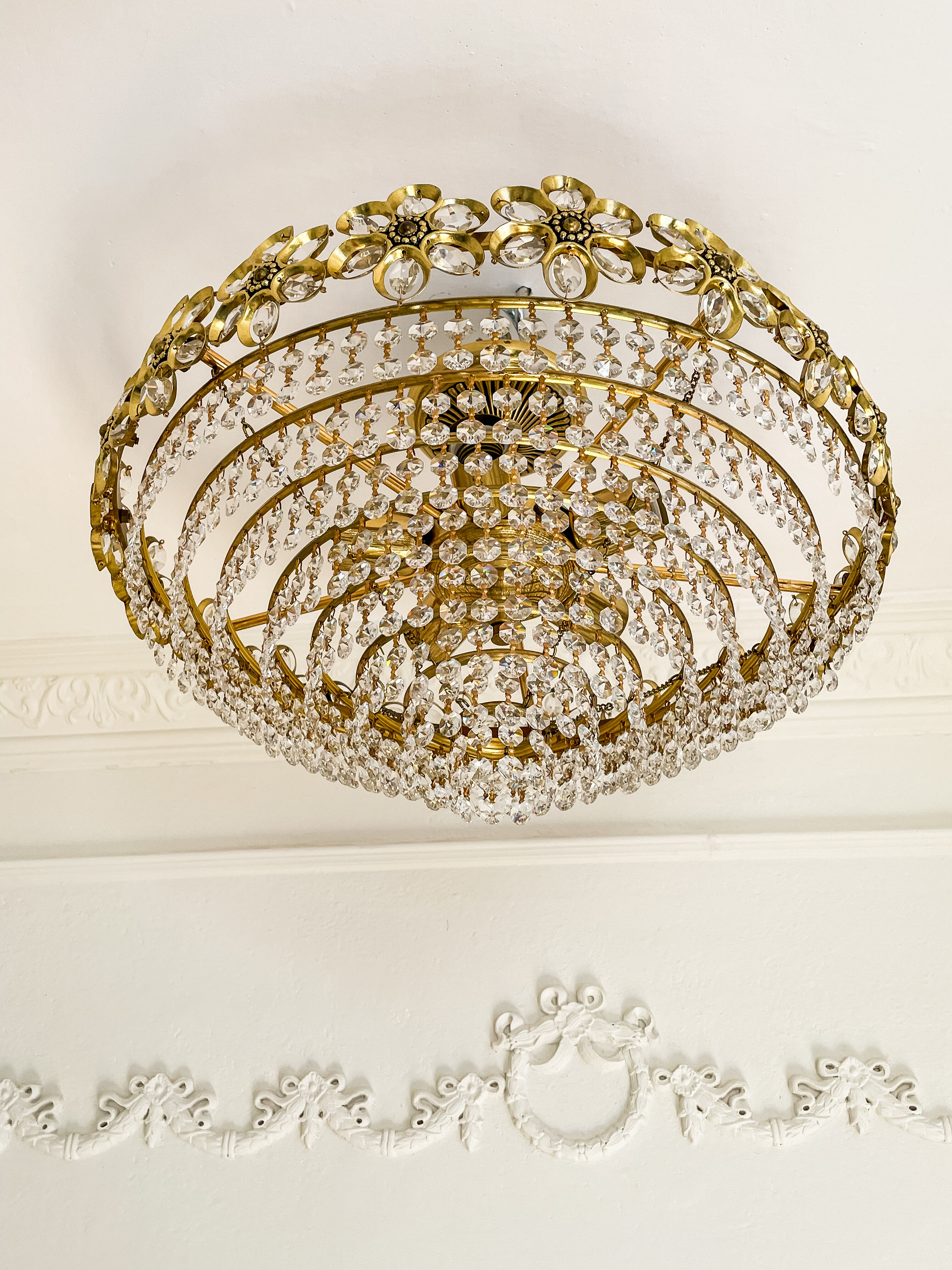 Crystal and solid brass ceiling chandelier, 5 lights, classic style.