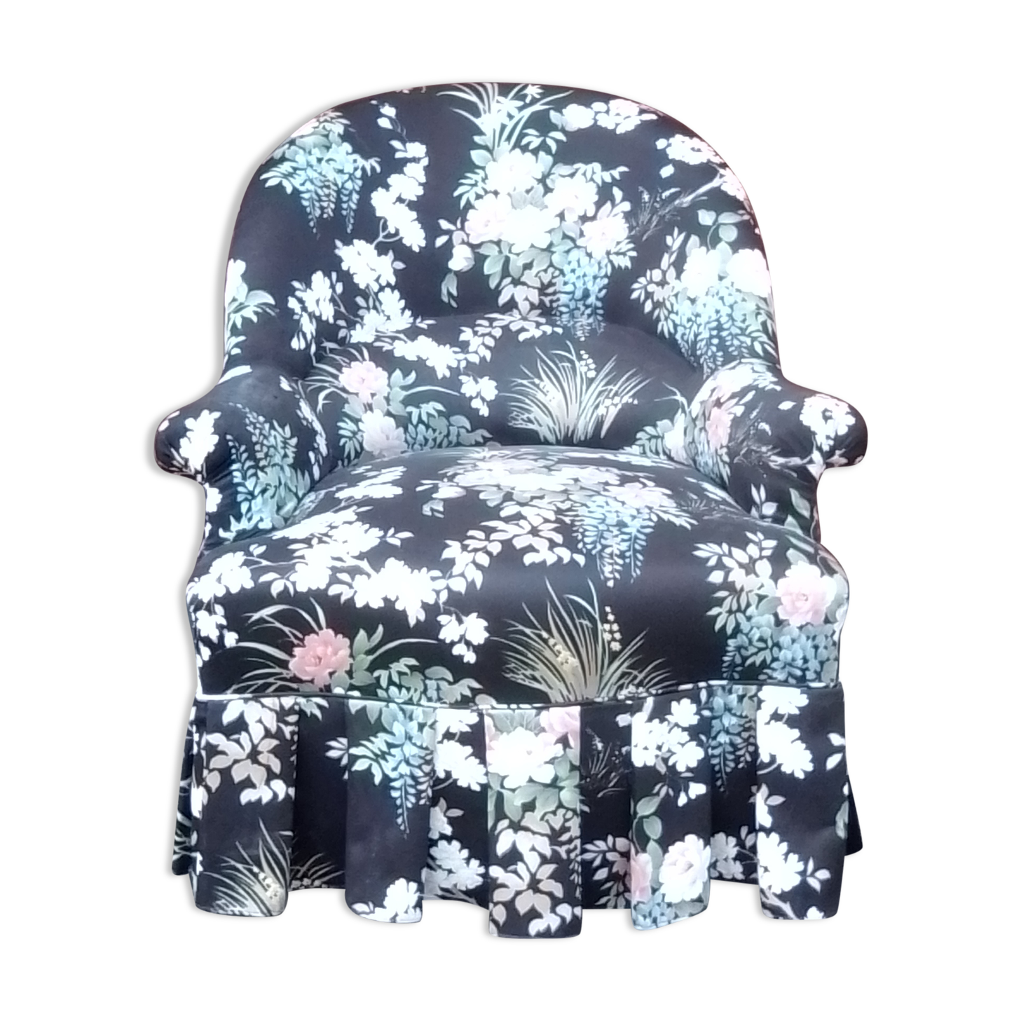 Toad armchair floral pattern