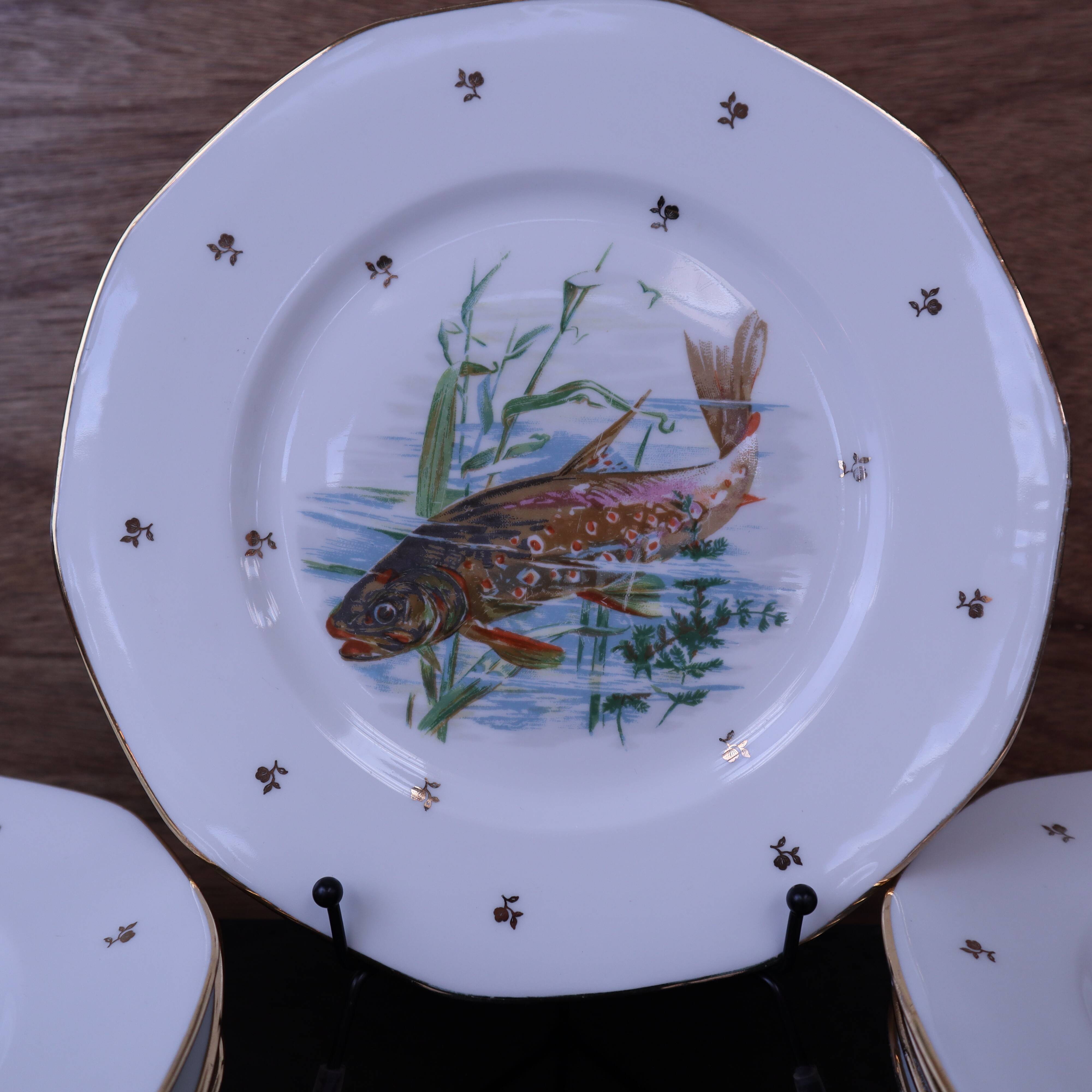 Set of 9 flat plates Limoges Fish service