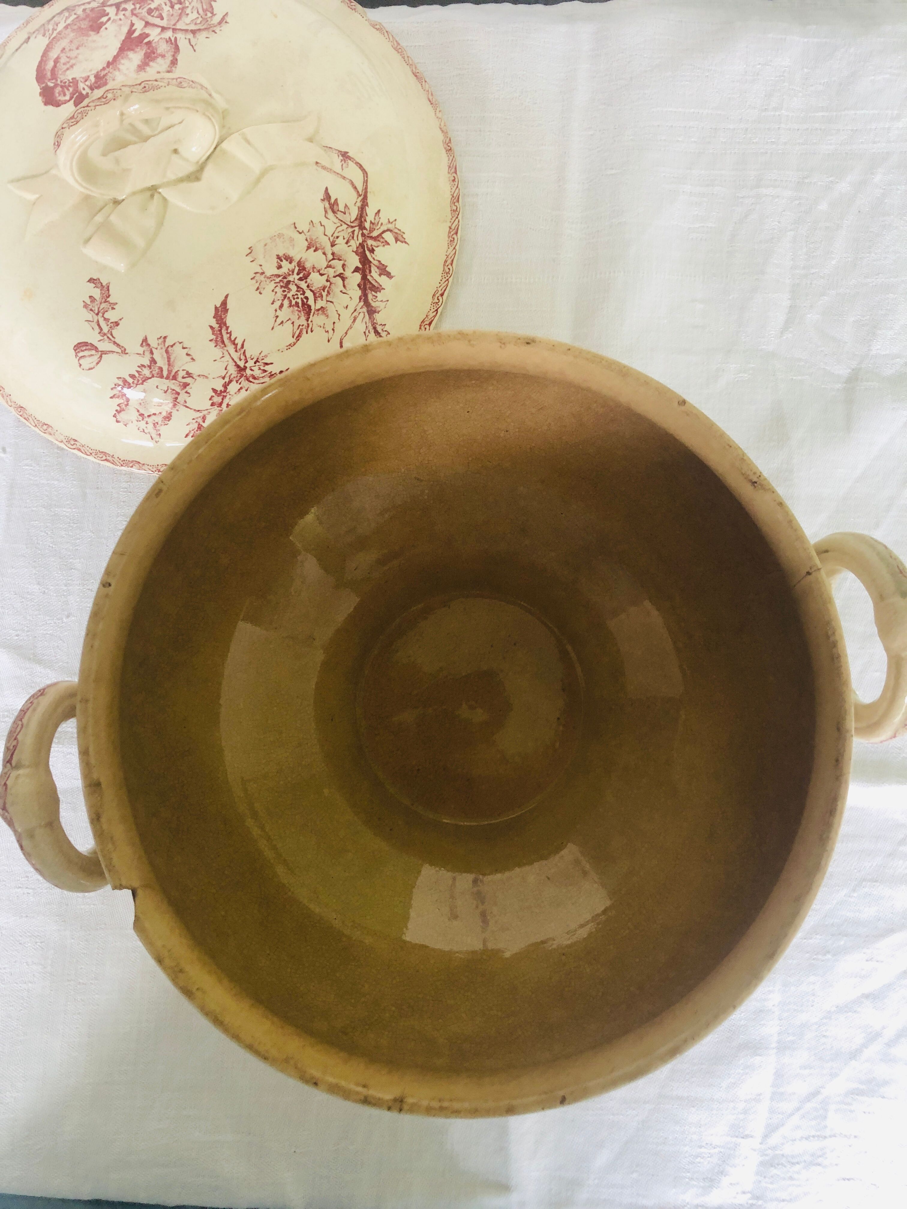 Iron earth soup bowl