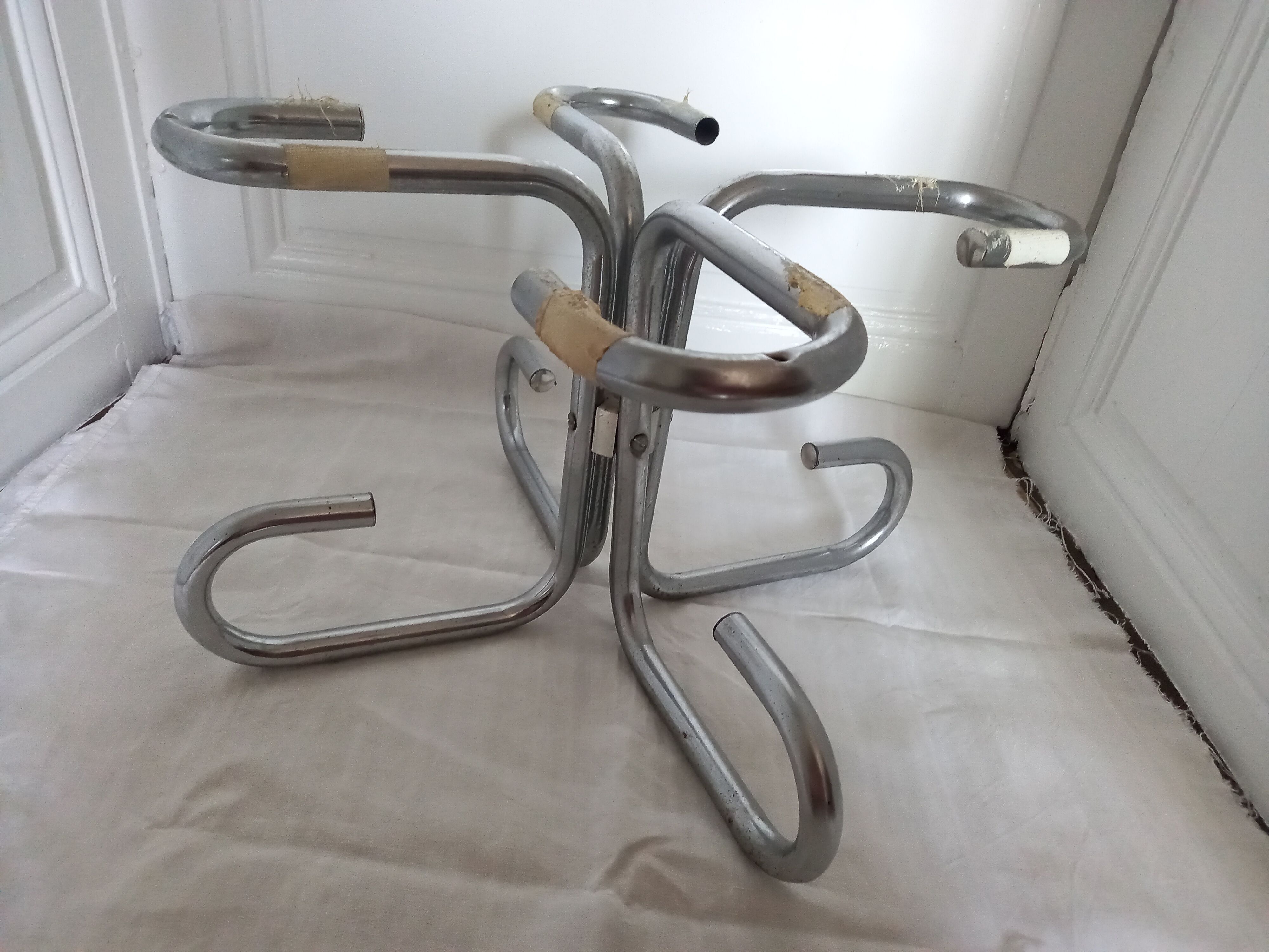 White marble coffee table from the 70s