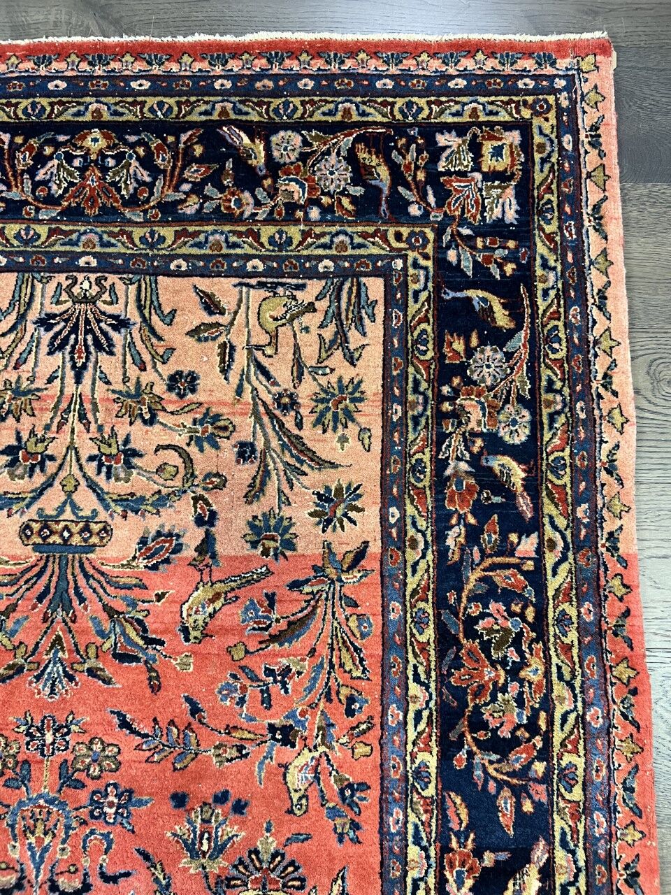 Handmade sarouk rug