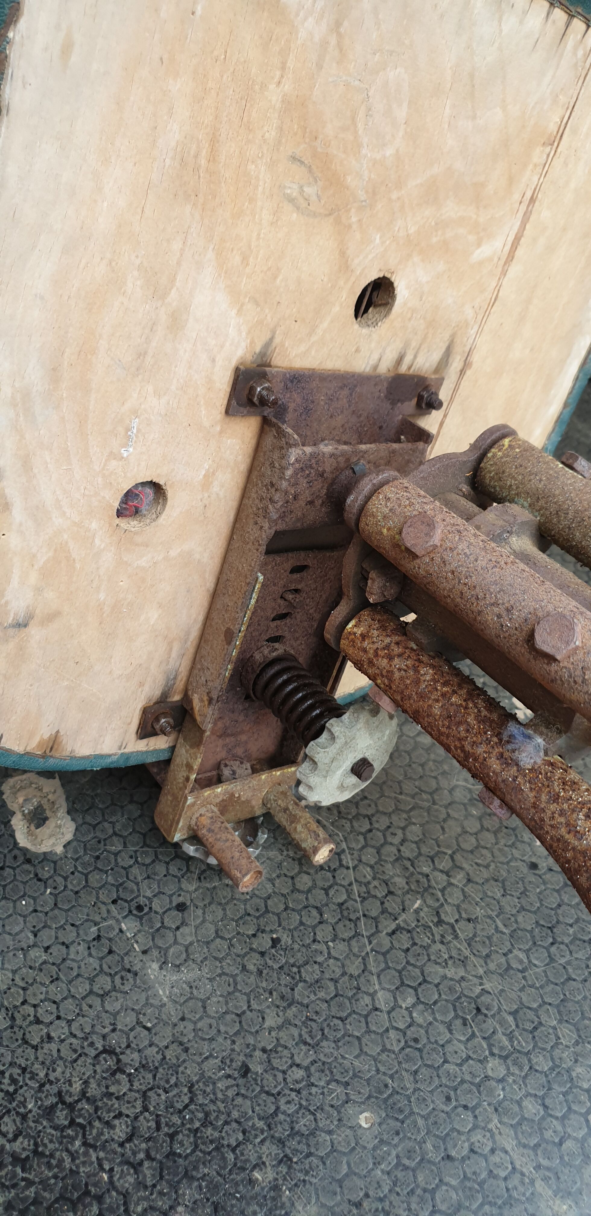Swivel chair in green skai and chrome steel, Pullman, 1960