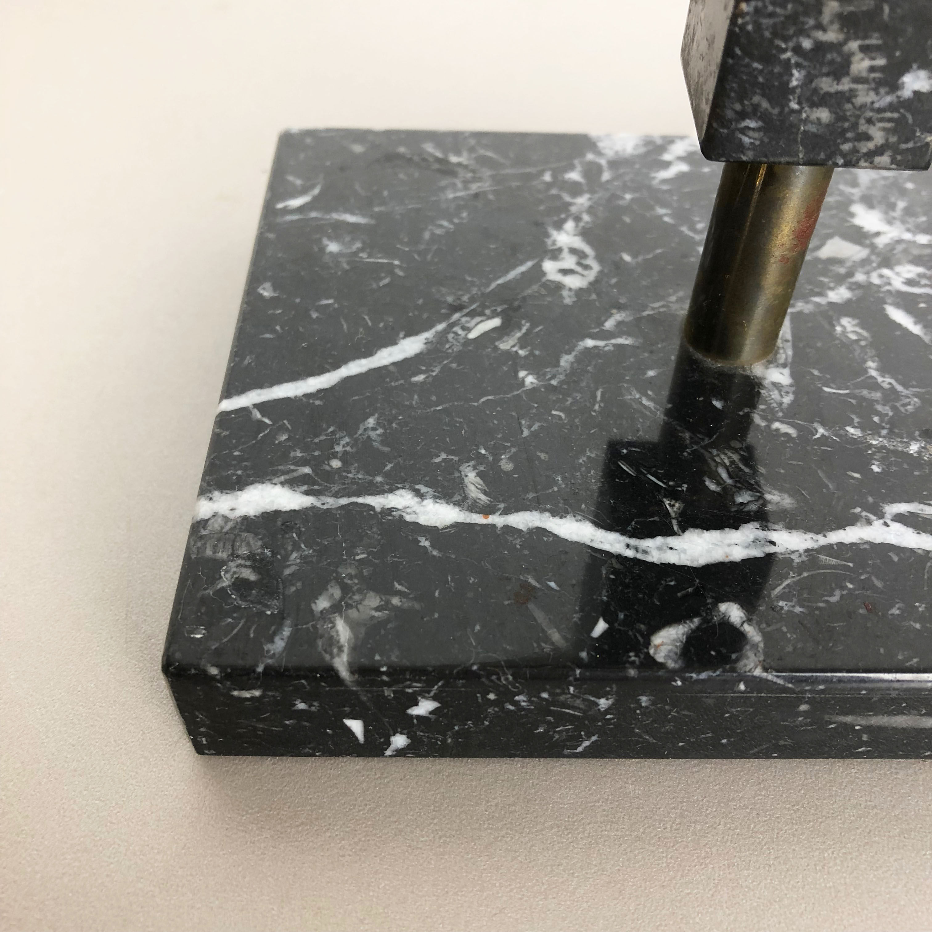 hollywood regency marble table light with opal shade, Italy 1950