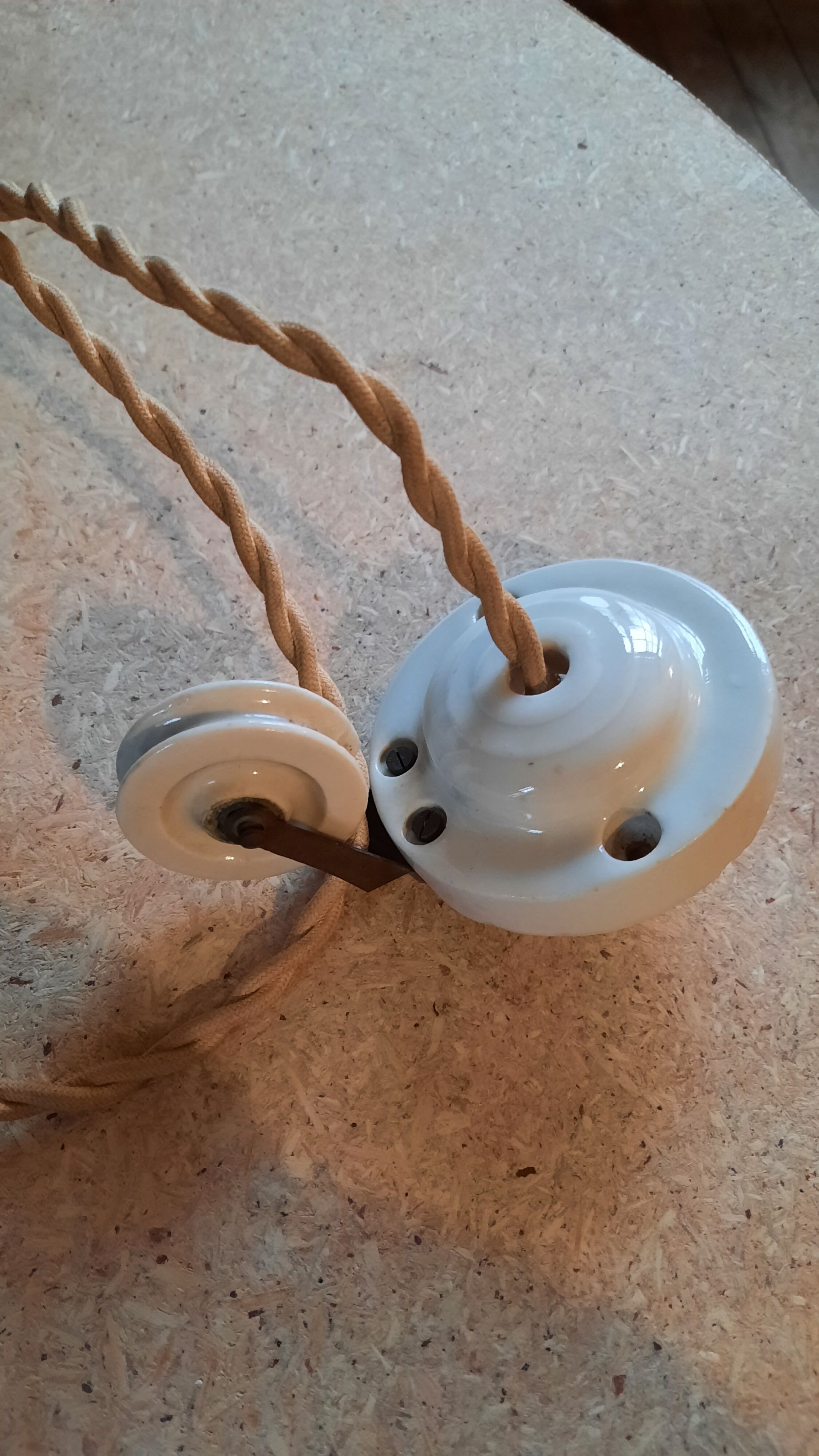 Suspension up and down