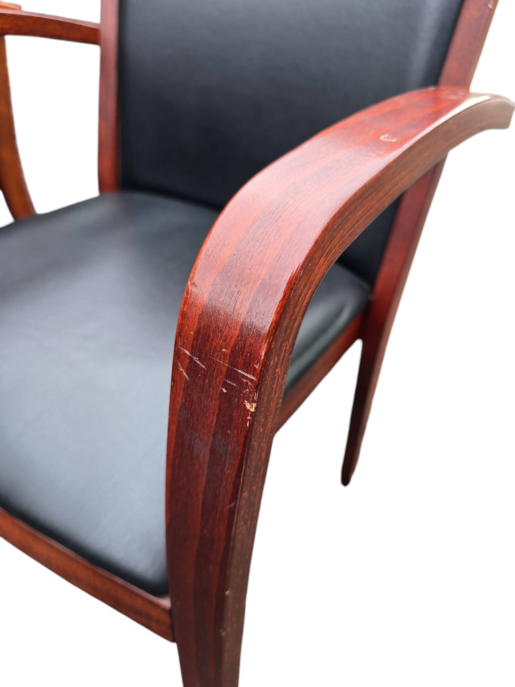 6 contemporary bridge chairs in mahogany wood and black leather