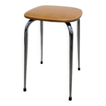 Camel chrome and skai stool