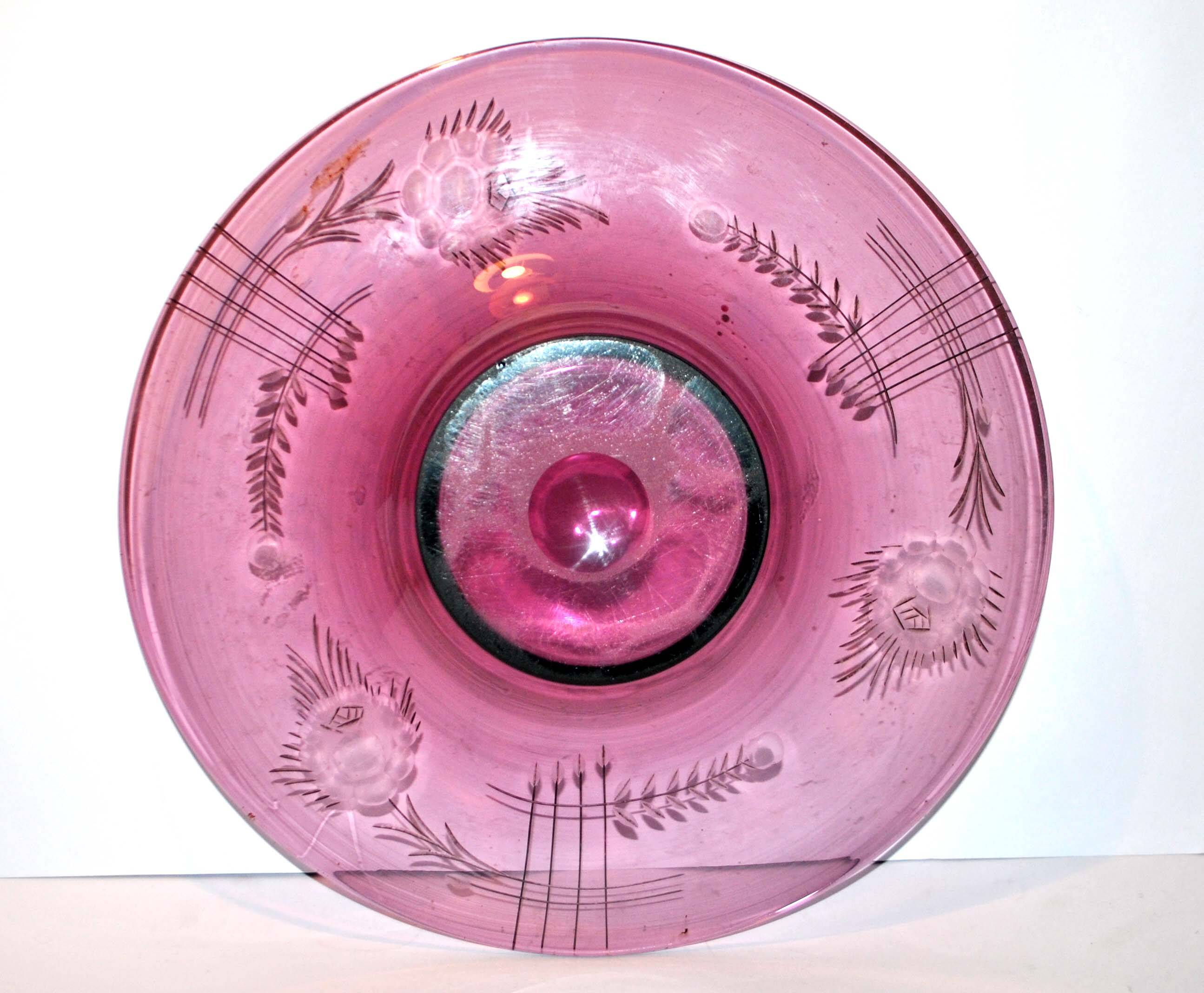 Portieux vallerysthal, large fruit bowl in purplish pink glass 1930-1940