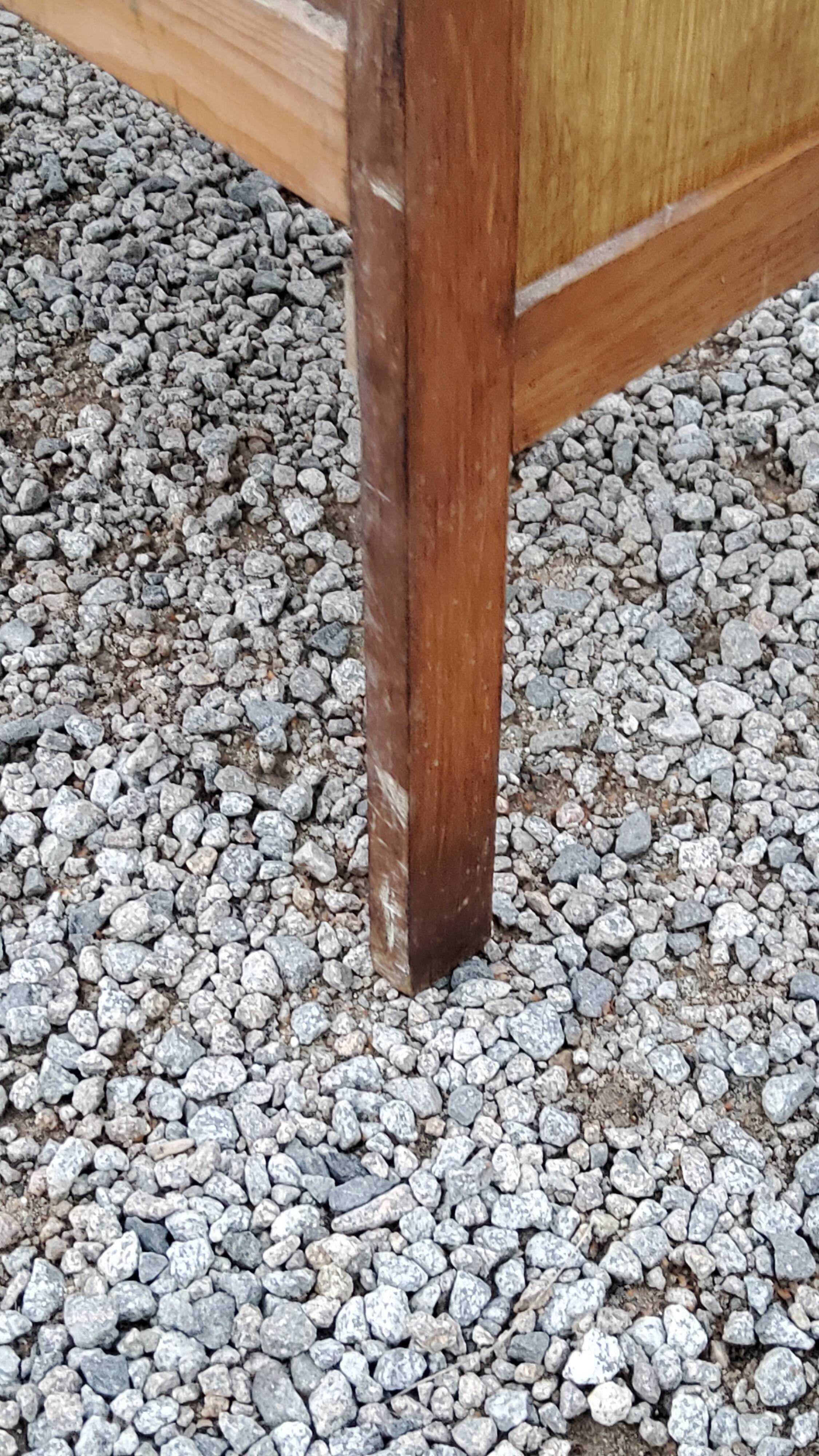 Chest of drawers of the 50s in golden oak compass feet 4 drawers