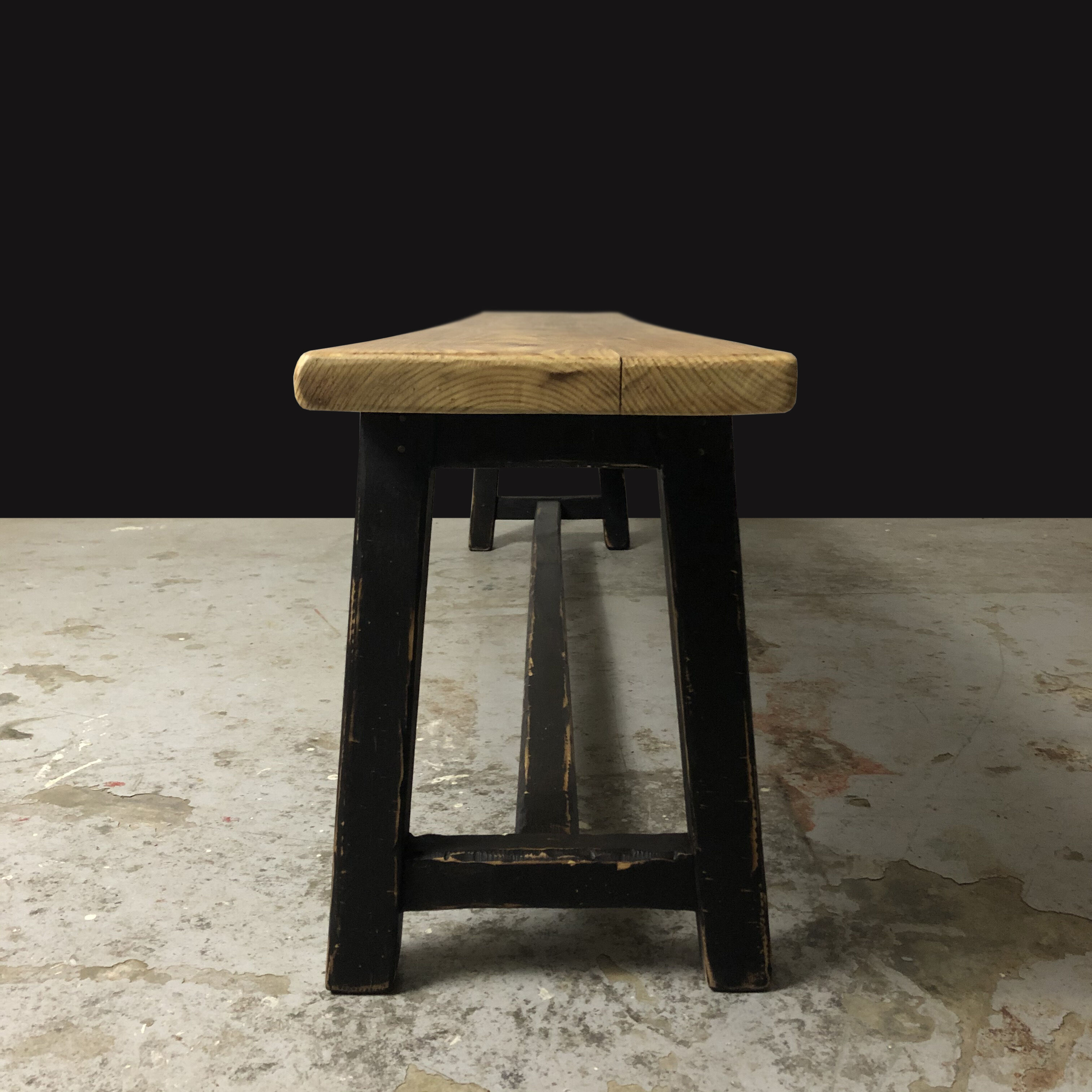 Painted wooden bench, black base, L179 cm