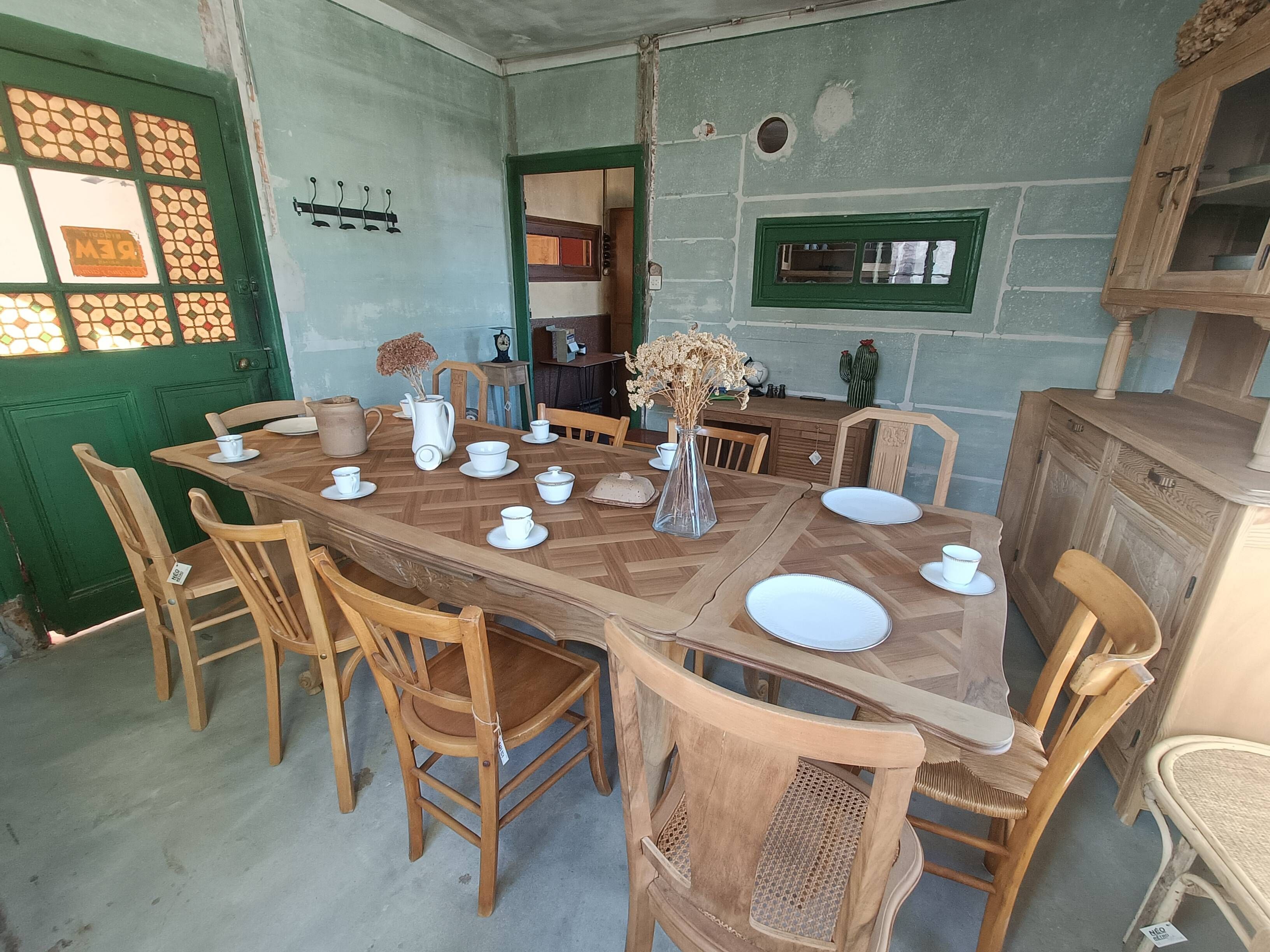Table à manger Louis XV rénovée