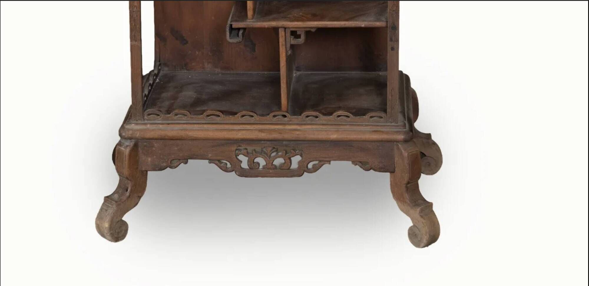 Bibliothèque vitrine  attribué à l'atelier Gabriel Viardot Fin XIXe
