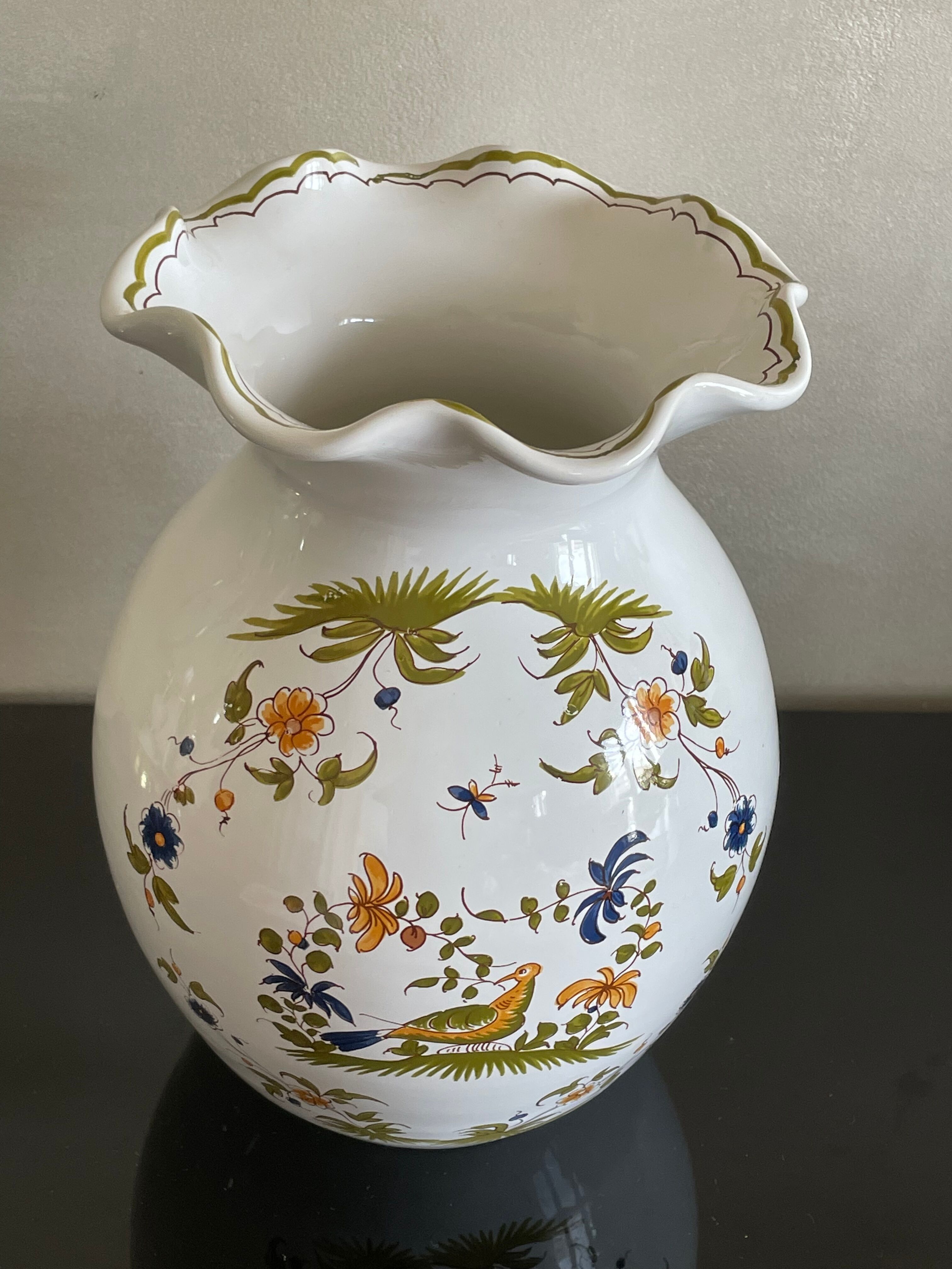 Vase Moustier