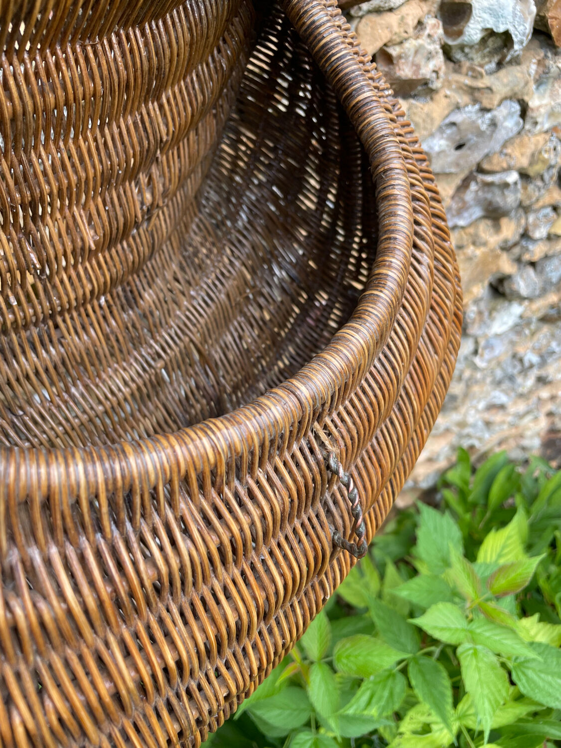 Panier de rangement en osier tissé pour organiser la maison