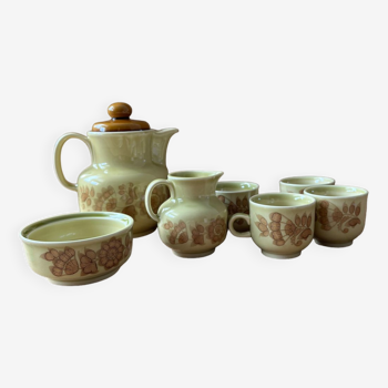 Vintage colditz tea set