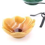 Ceramic aperitif cups, metal tripod display