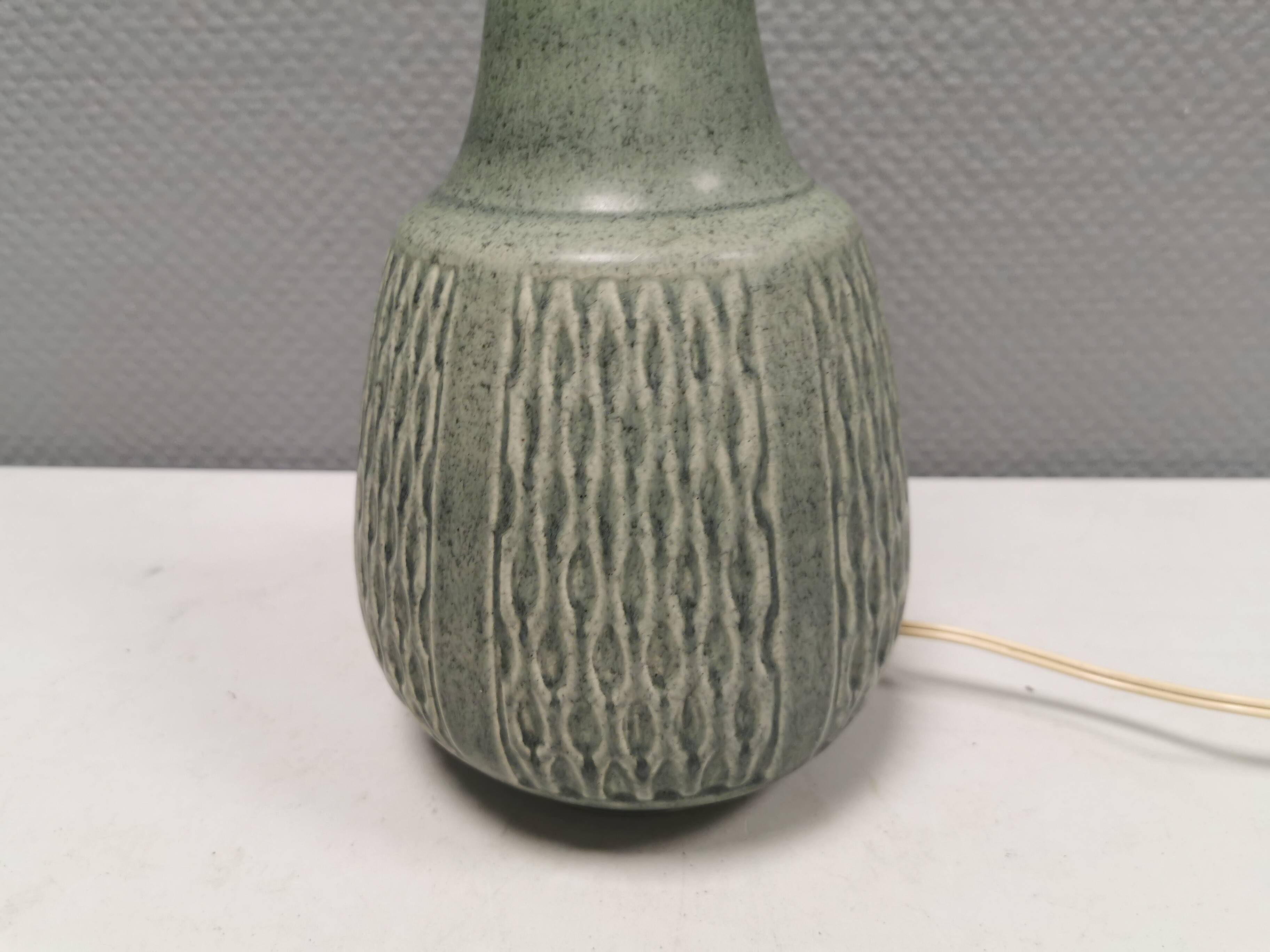 Large and beautiful table lamp in grey-green ceramic by Einar Johansen (EJ) 1970-80s.