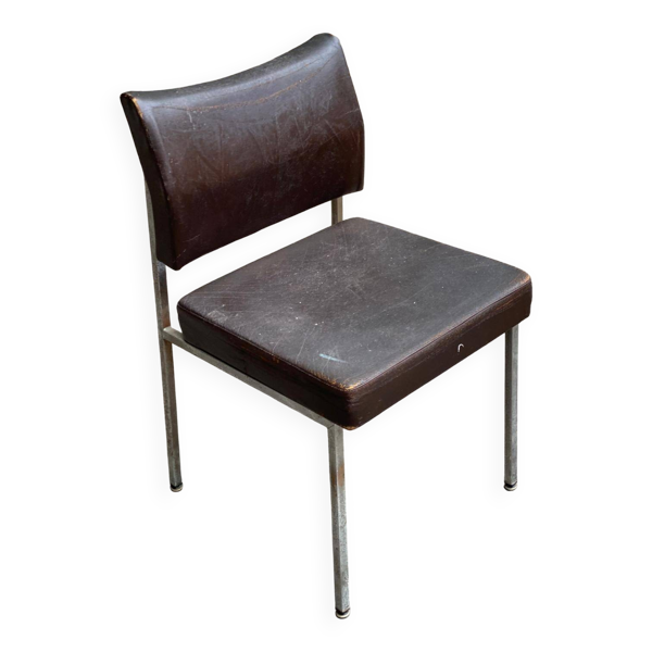 Chaise scandinave cuir skaï et acier chromé 1970