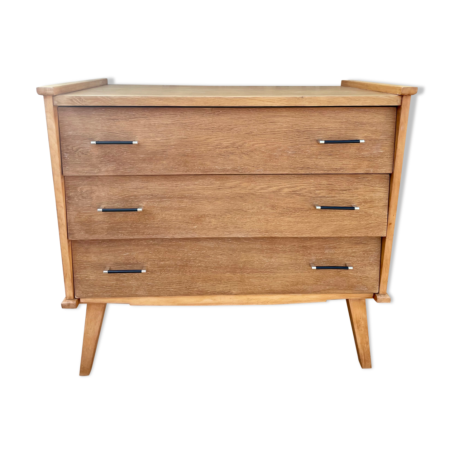 Chest of drawer compass feet