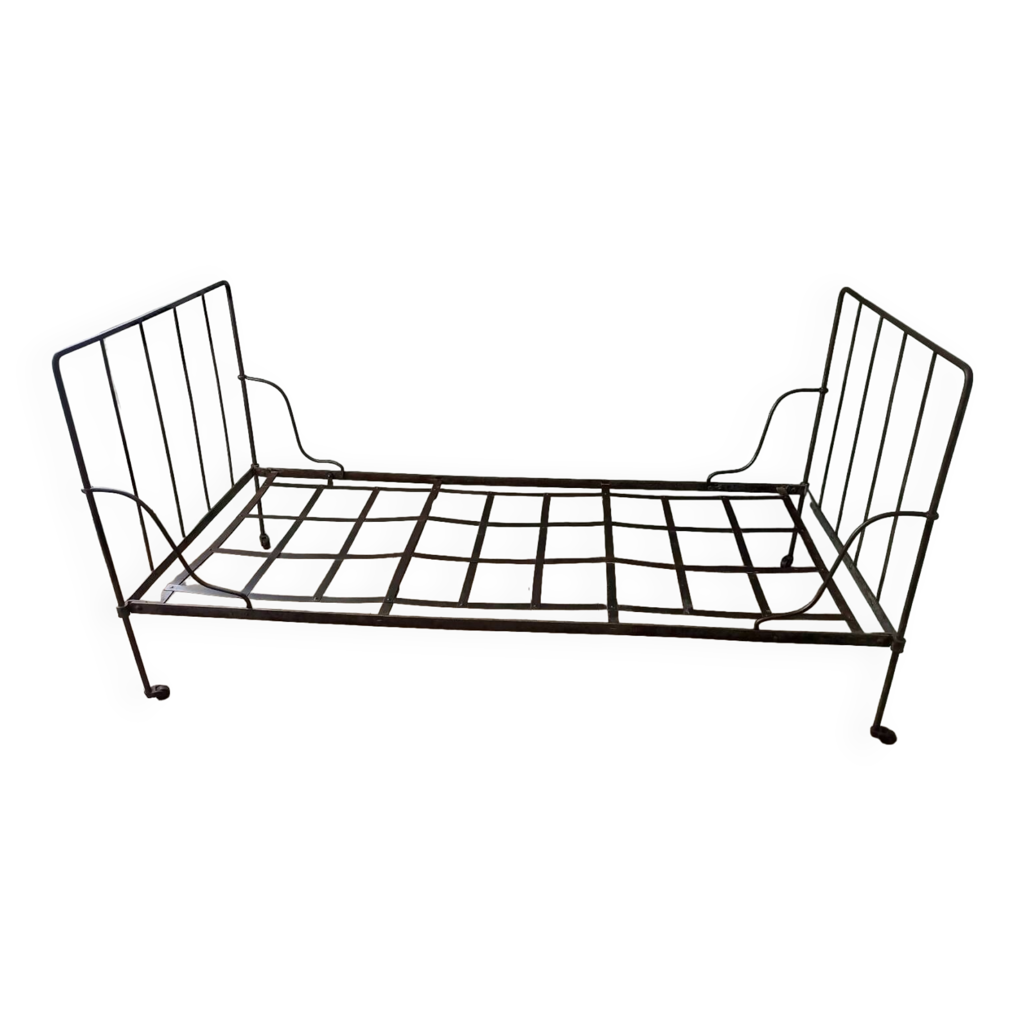 Wrought iron bed