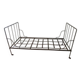 Wrought iron bed