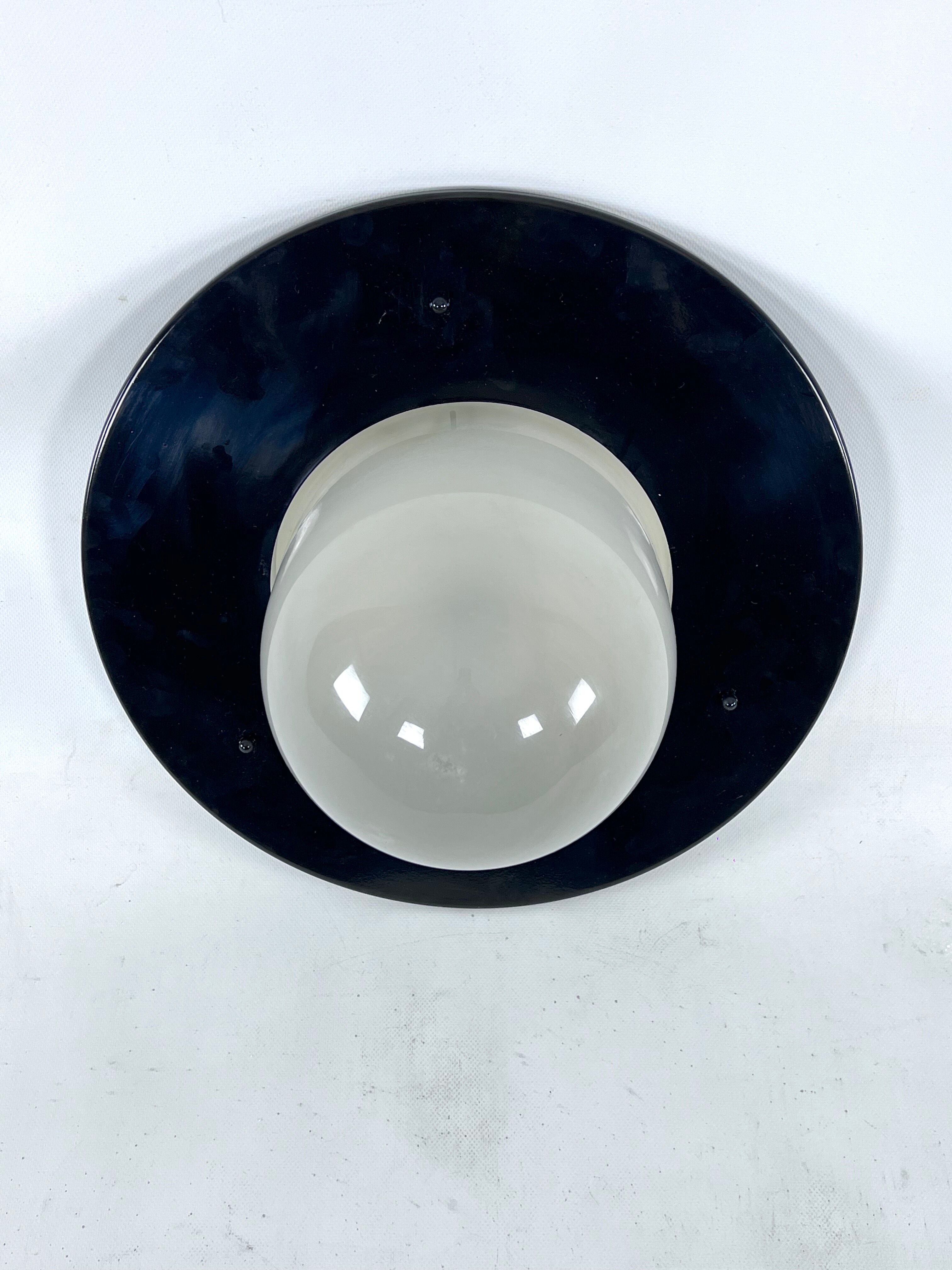 Rare Bulbo Grande ceiling or wall lamp by Quattrifolio. Italy 1970s