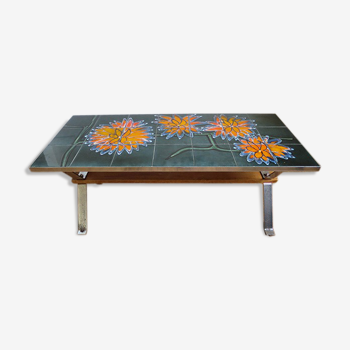 Table basse faience fleurs oranges