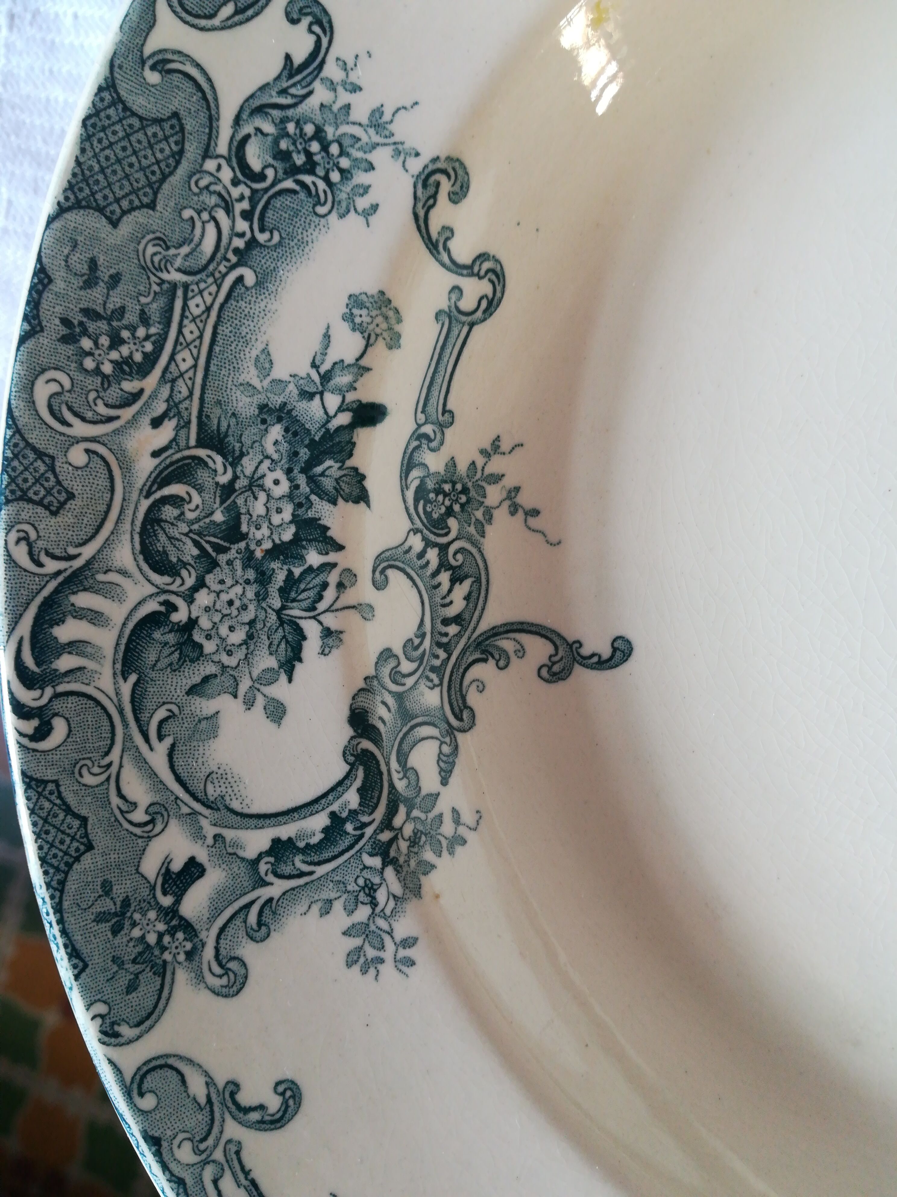 10 plates earthenware Boch Brothers