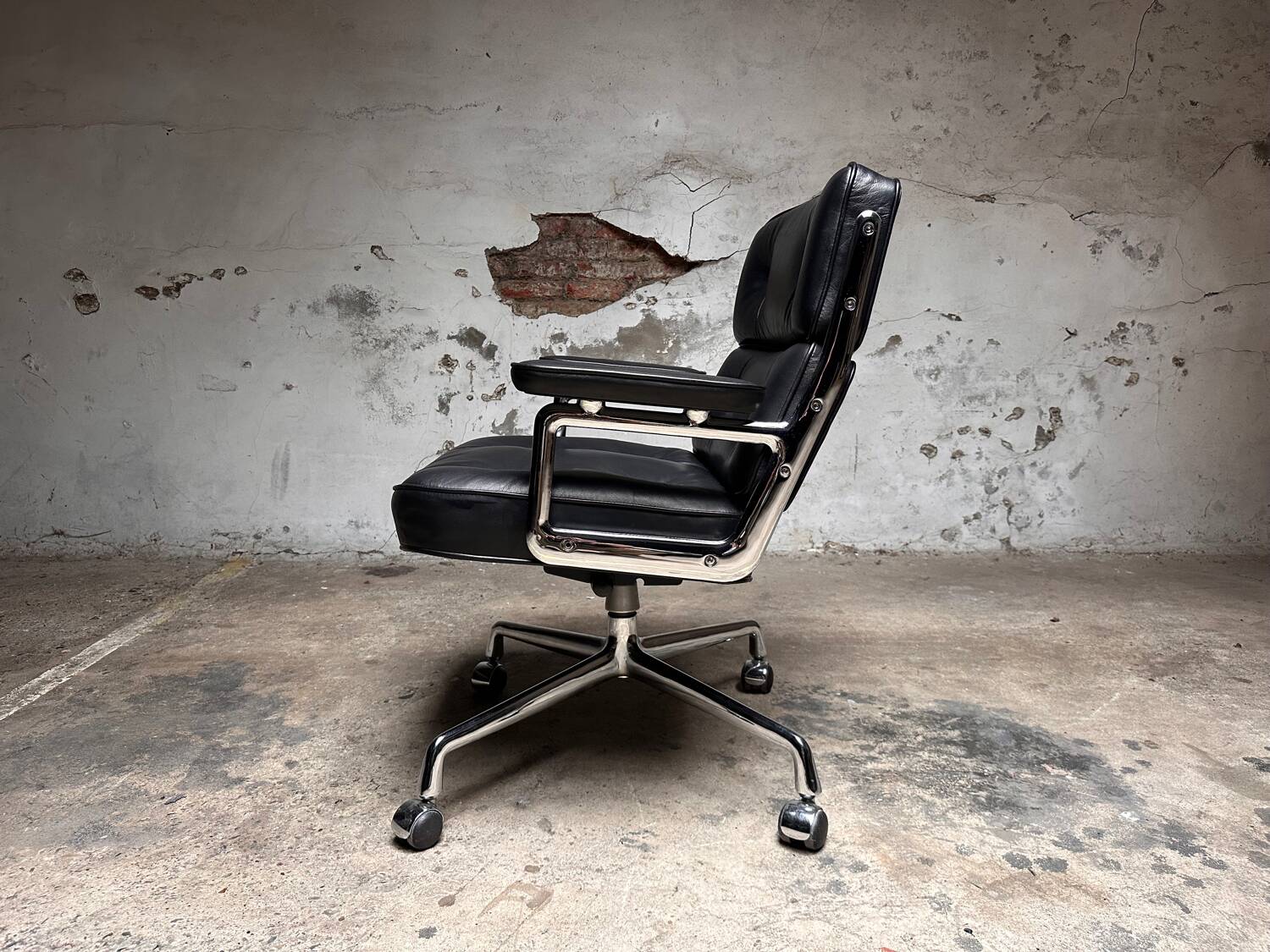 Vintage bureaustoel Herman Miller lobby chair