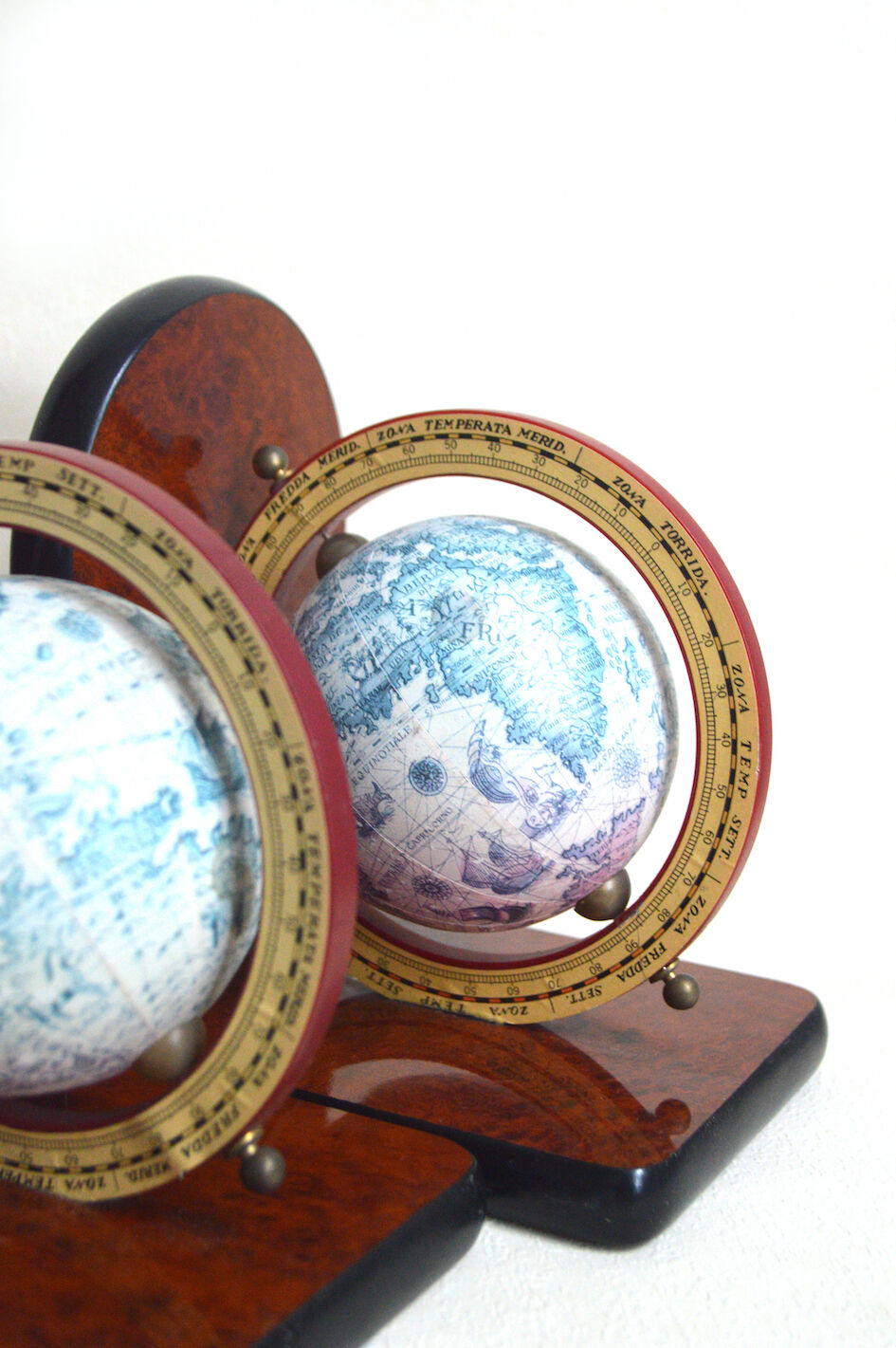 Pair of vintage bookends globes