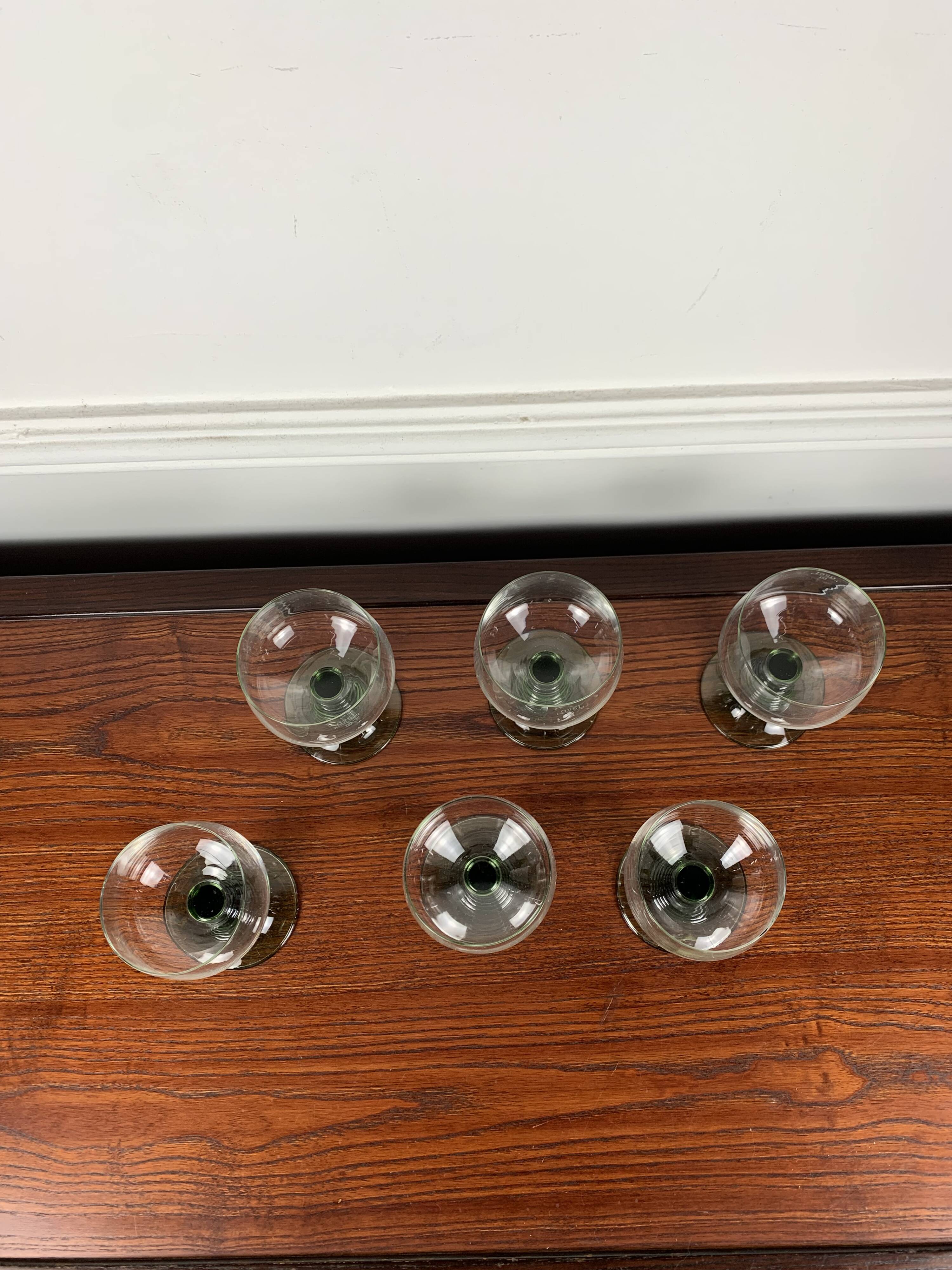 Set of 6 vintage green stemmed glasses - wine glass
