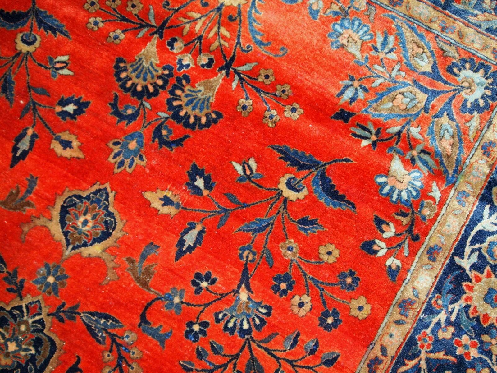 Handmade antique Persian Sarouk rug 4' x 6.4' (122cm x 195cm) 1920s - 1B785