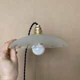 Petite suspension en verre ancienne