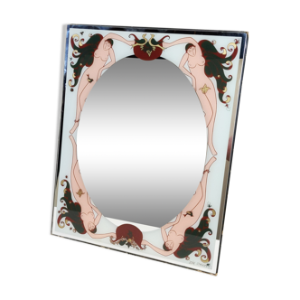 Miroir en verre style Art Deco, décoré à l'envers, avec femmes nues, signé Zoe, décor de casino