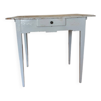 Farmhouse table