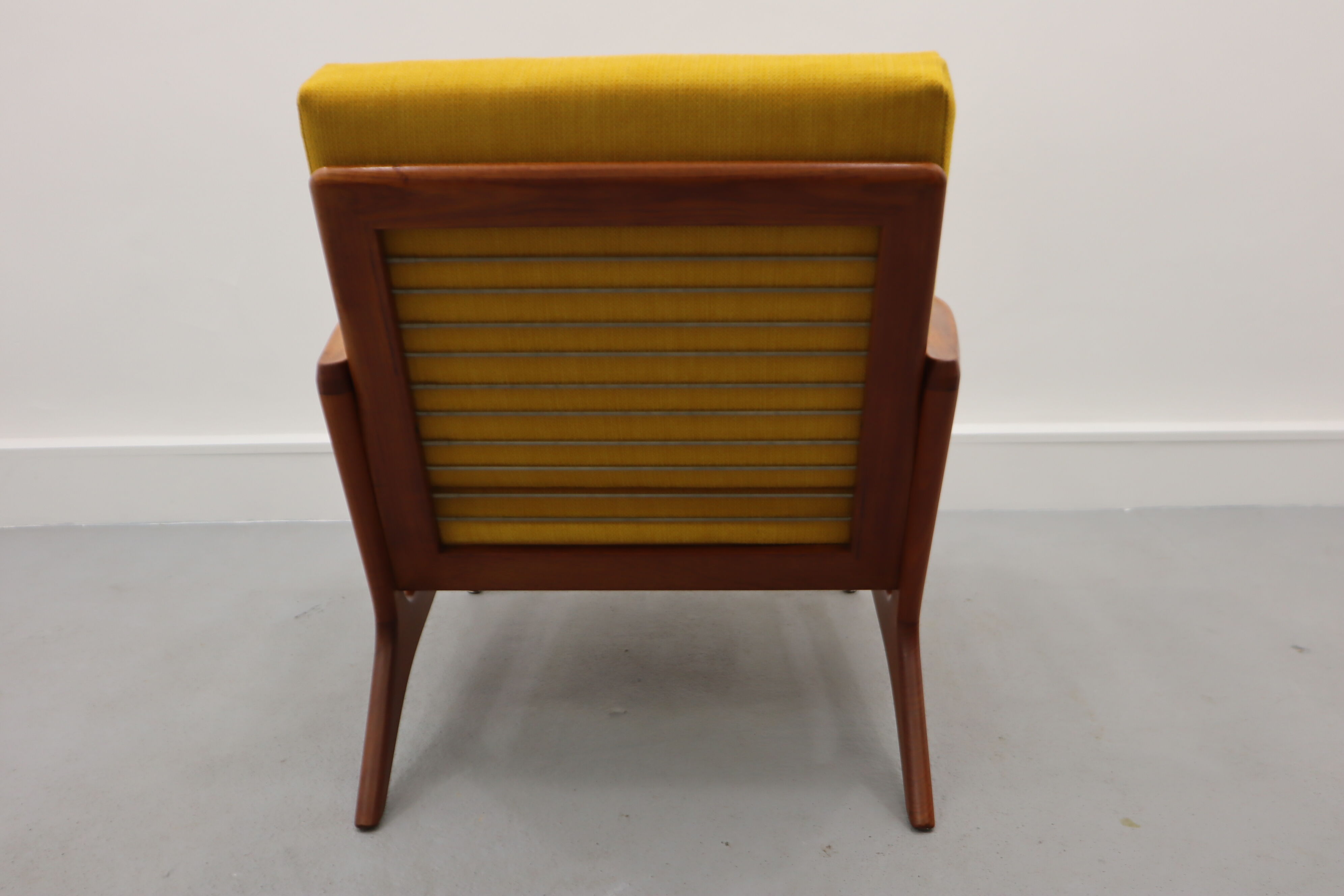Vintage Danish Design Teak Lounge Chair, 1970s