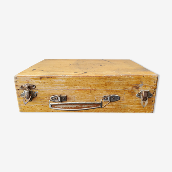 Old wooden painter's case box