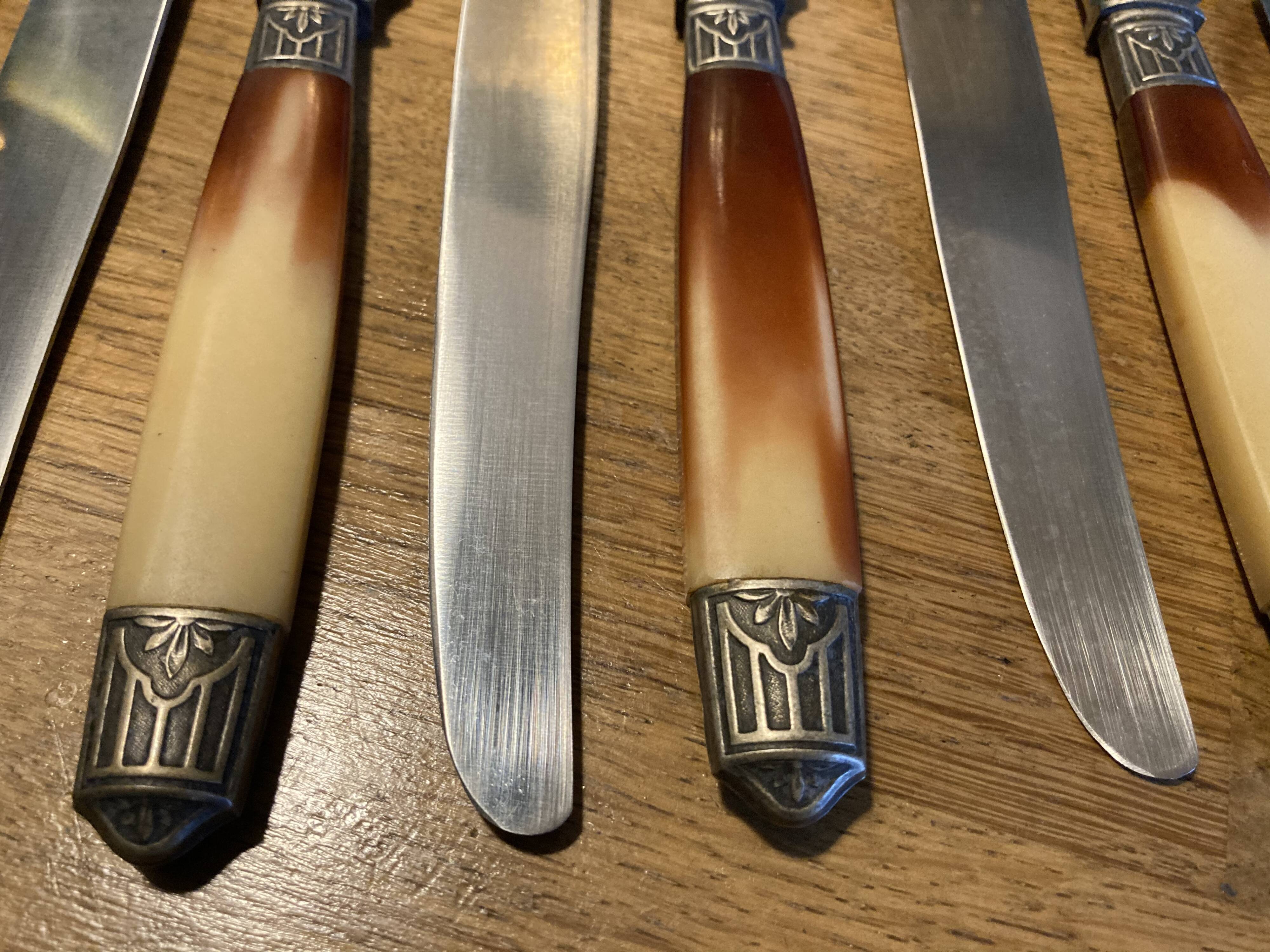 12 aArt deco knives
